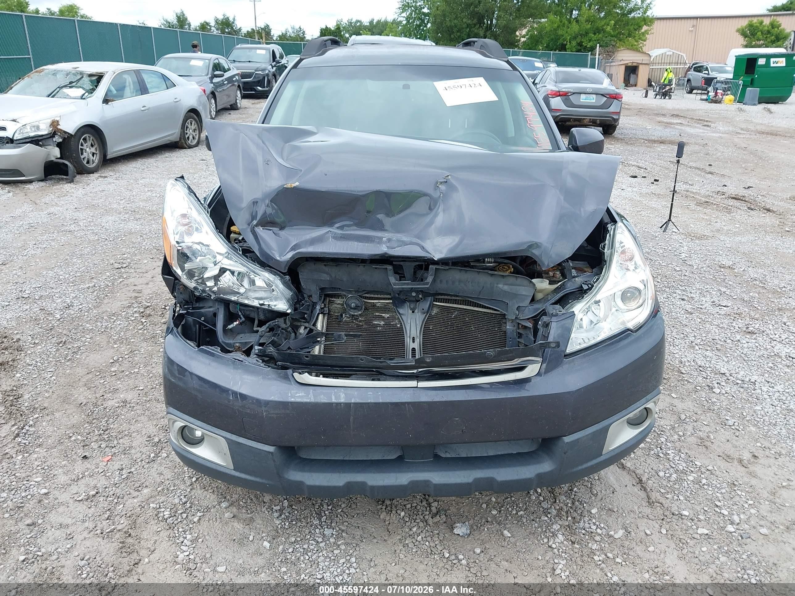 2011 Subaru Outback 2.5i Premium Gray vin: 4S4BRCCC9B3375047