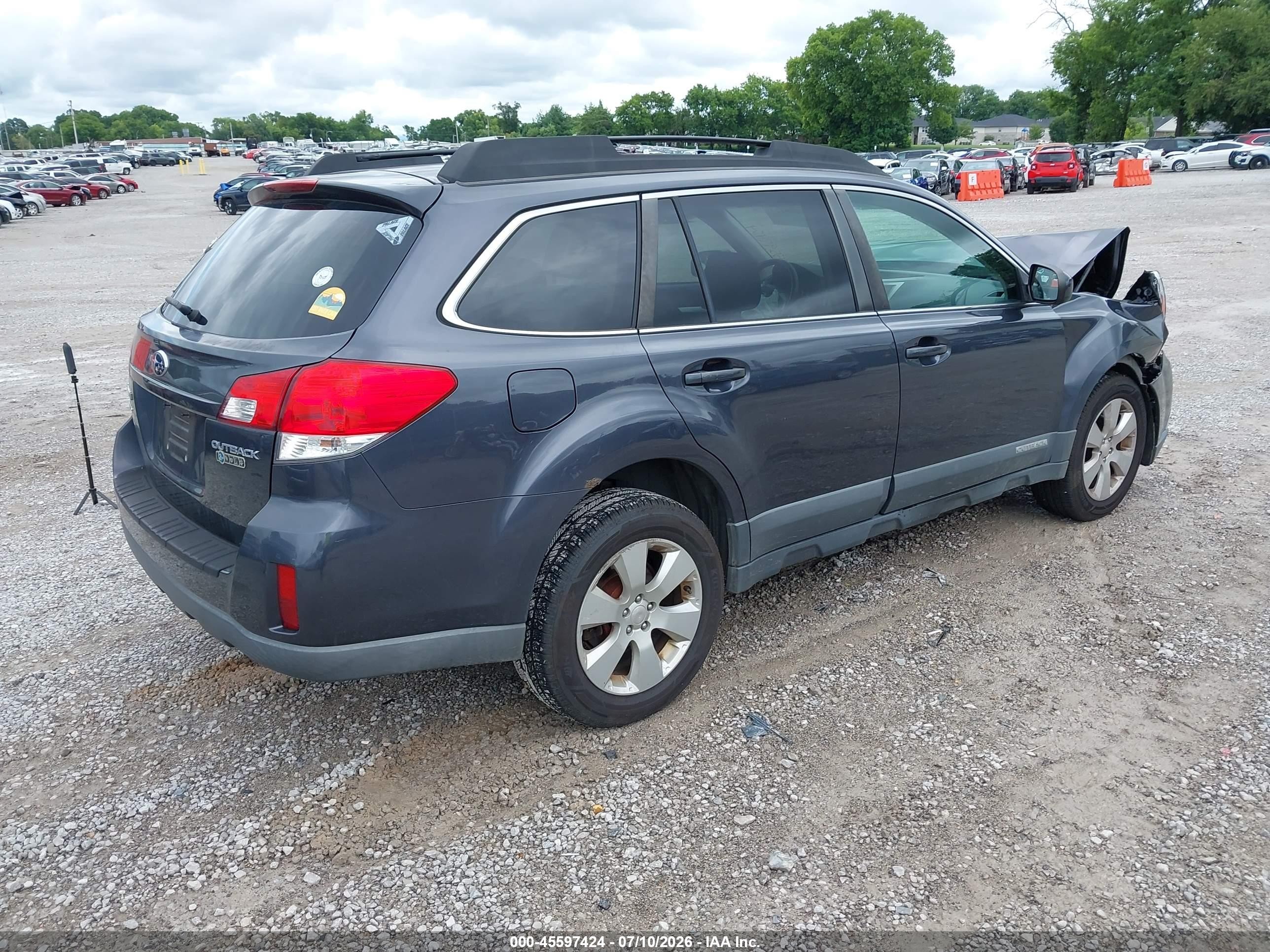 2011 Subaru Outback 2.5i Premium Gray vin: 4S4BRCCC9B3375047