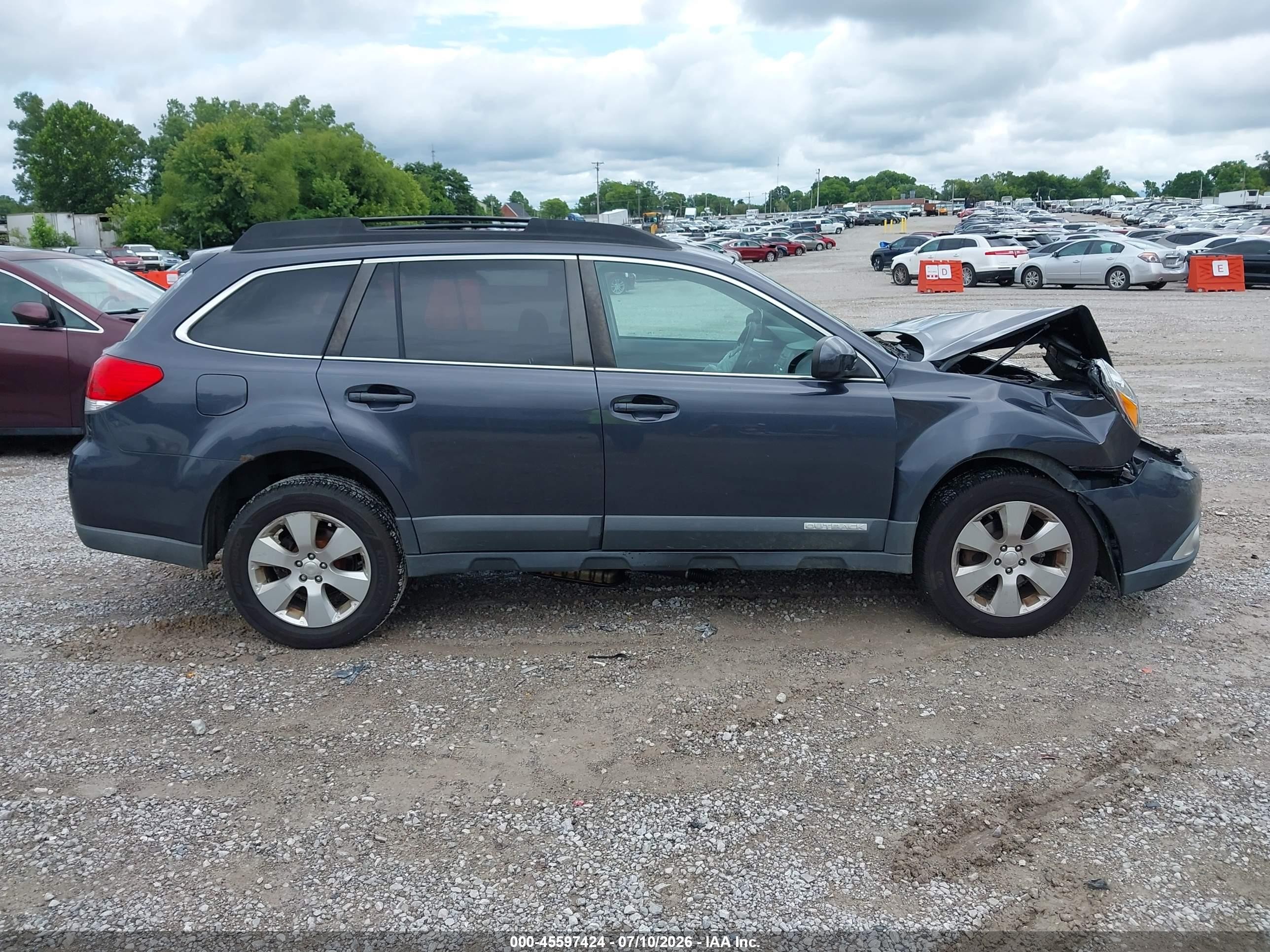 2011 Subaru Outback 2.5i Premium Gray vin: 4S4BRCCC9B3375047