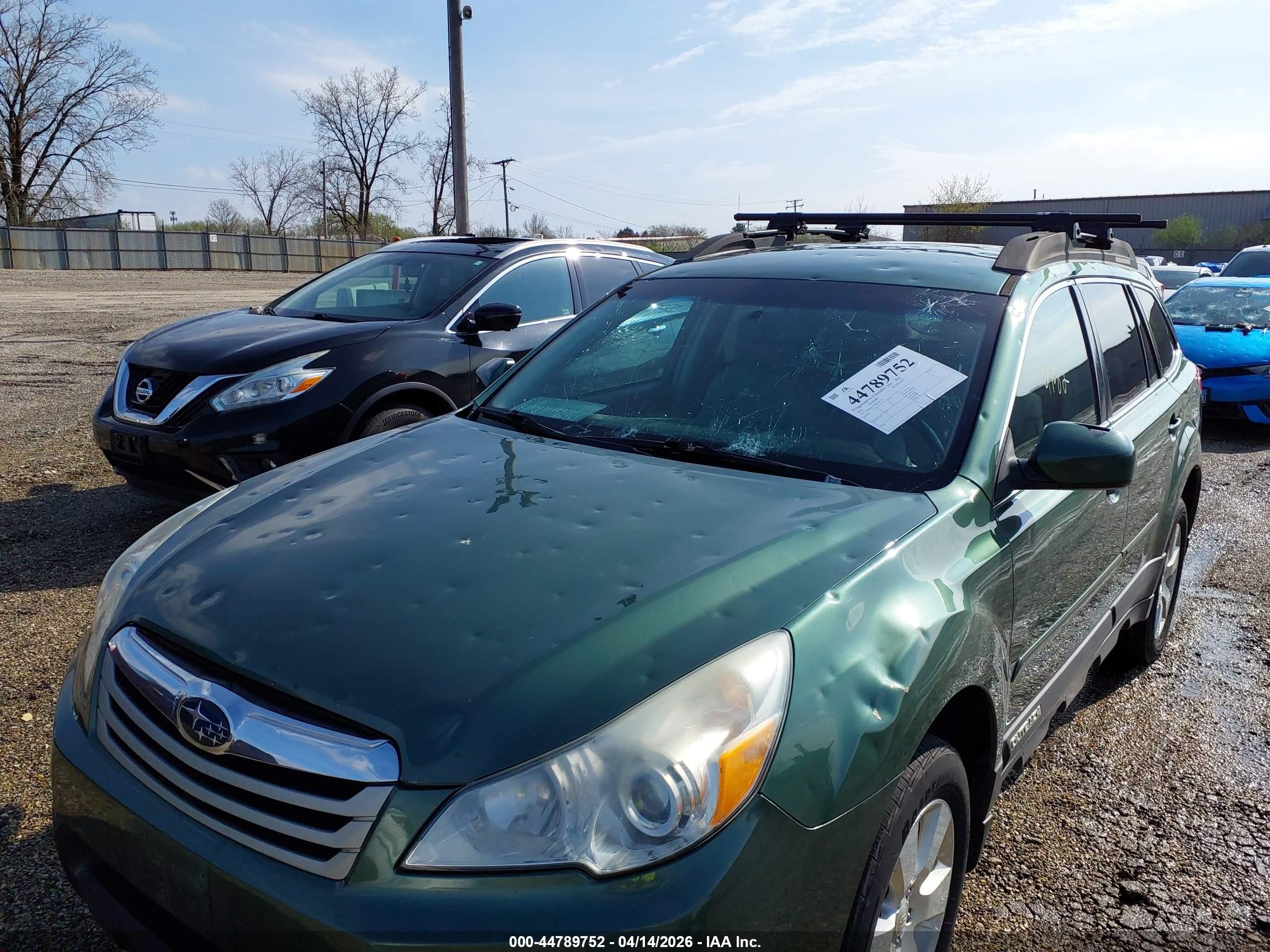 2011 Subaru Outback 2.5i Premium Green vin: 4S4BRCCC9B3427227