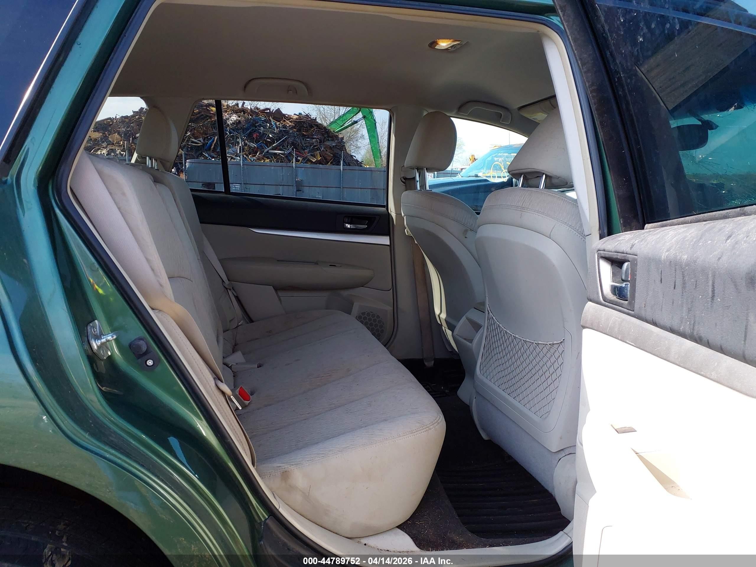 2011 Subaru Outback 2.5i Premium Green vin: 4S4BRCCC9B3427227