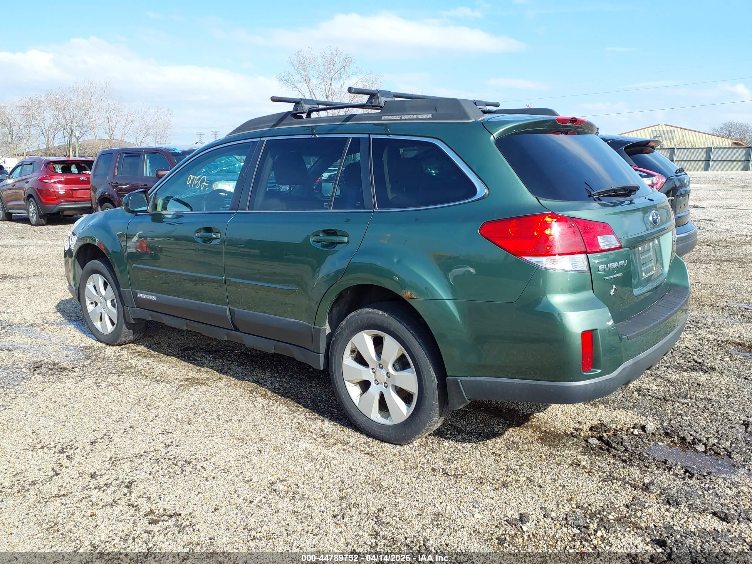 2011 Subaru Outback 2.5i Premium Green vin: 4S4BRCCC9B3427227