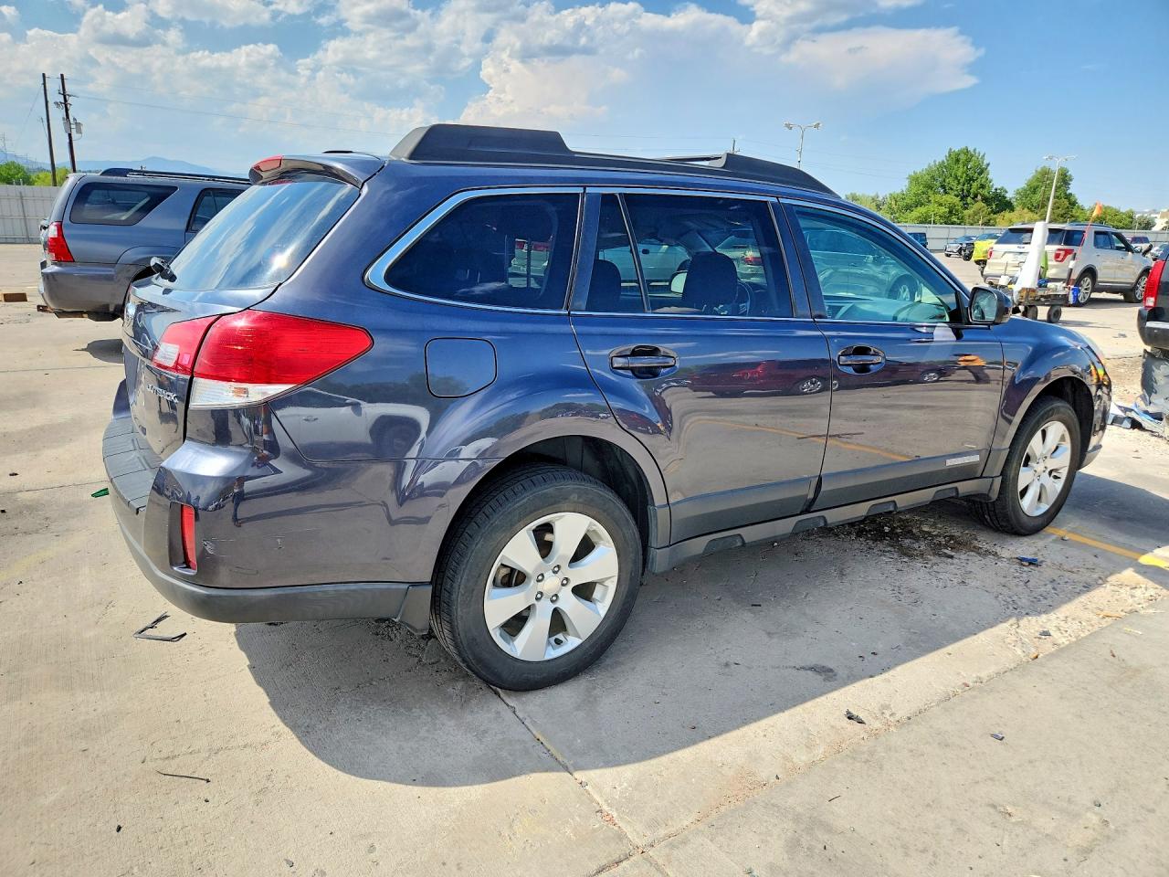 2012 Subaru Outback 2.5i Premium Black vin: 4S4BRCCC9C3211475