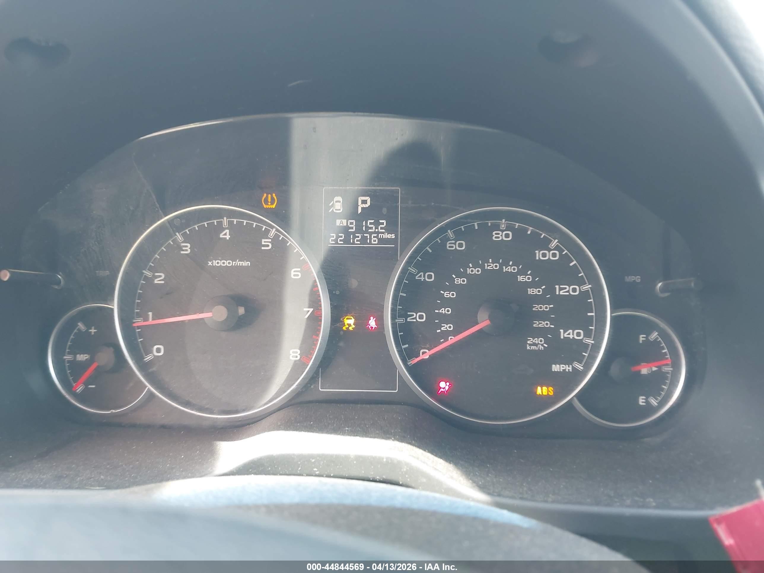 2013 Subaru Outback 2.5i Premium Blue vin: 4S4BRCCC9D3279812