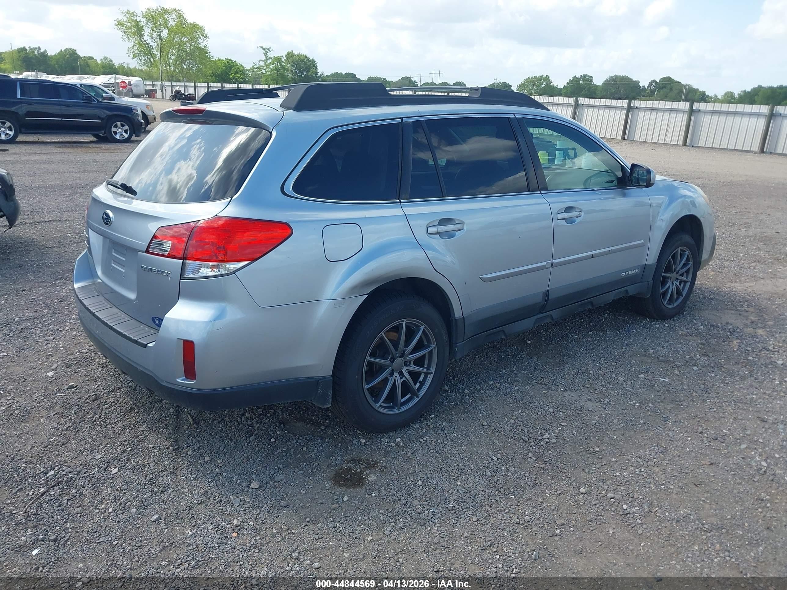 2013 Subaru Outback 2.5i Premium Blue vin: 4S4BRCCC9D3279812