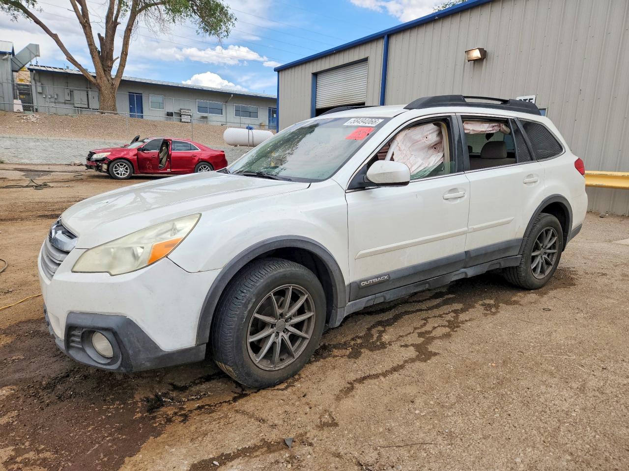2014 Subaru Outback 2.5i Premium White vin: 4S4BRCCC9E3220017