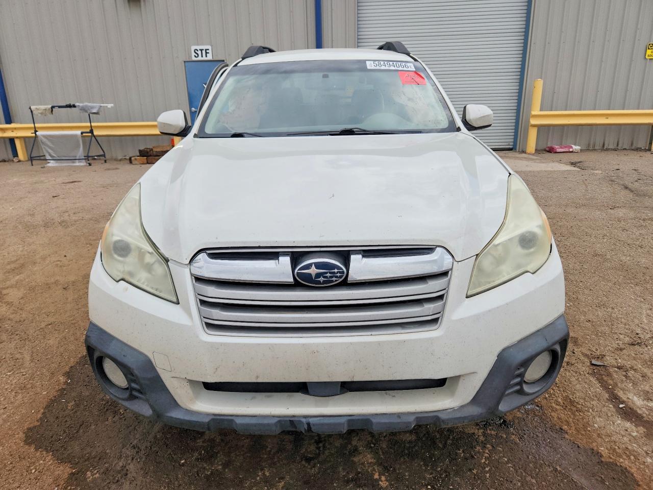 2014 Subaru Outback 2.5i Premium White vin: 4S4BRCCC9E3220017