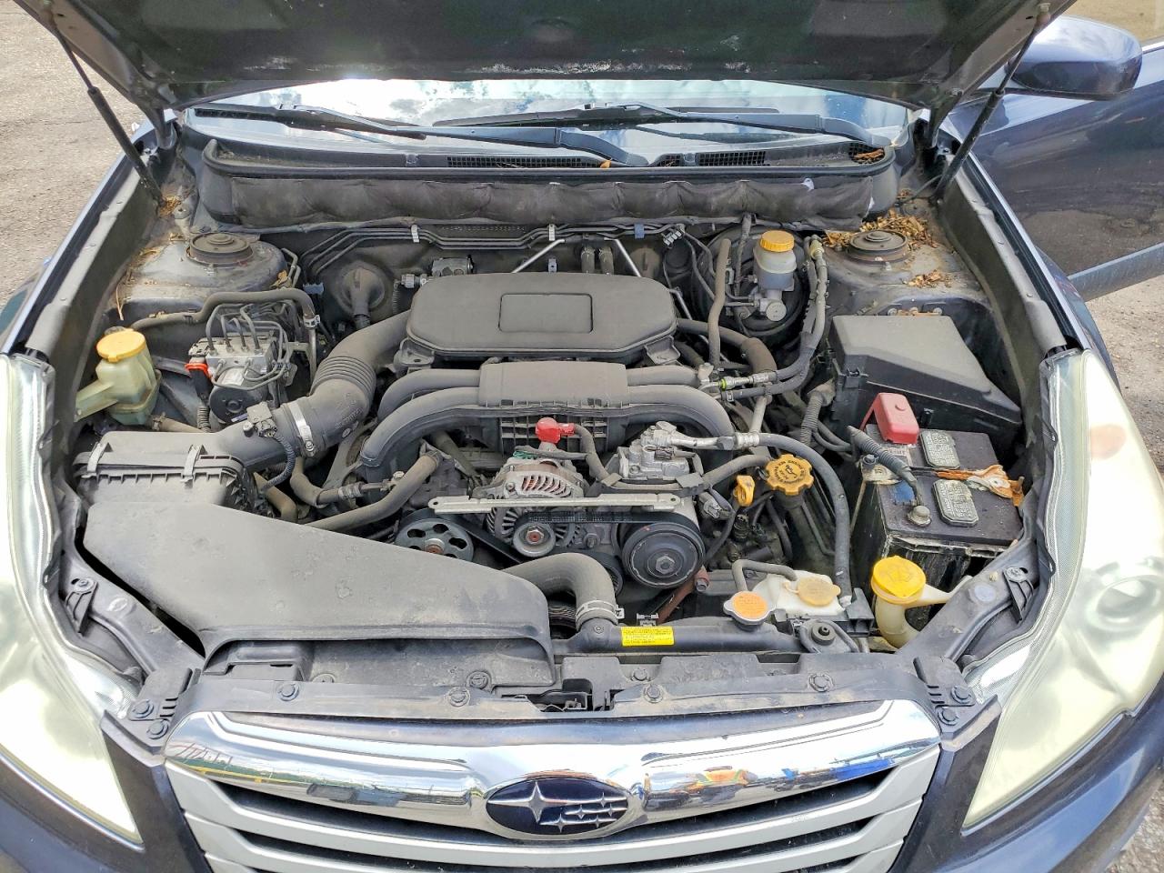 2010 Subaru Outback 2.5i Premium Gray vin: 4S4BRCCCXA3333209