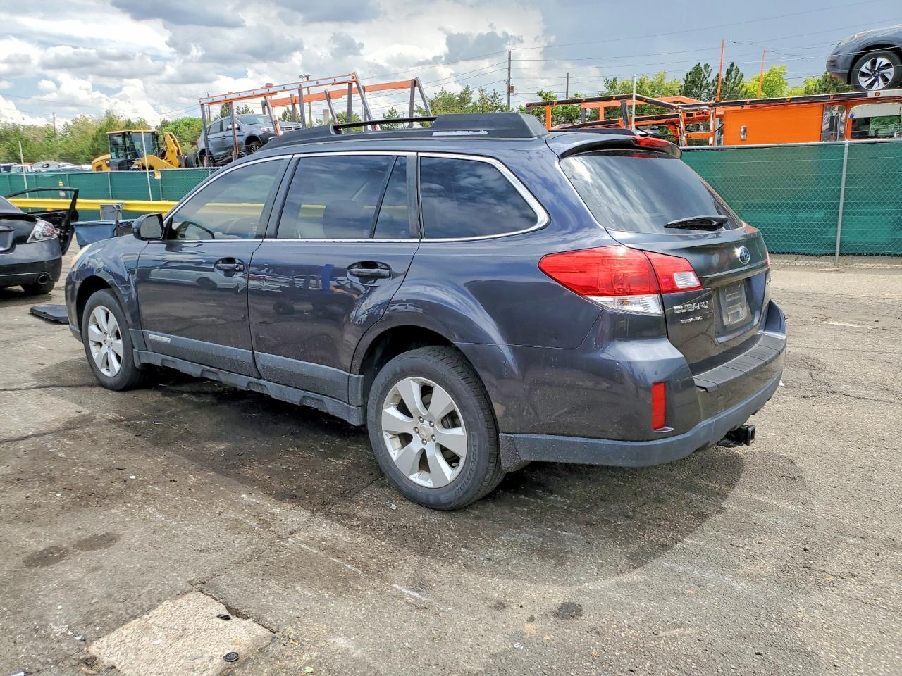 2010 Subaru Outback 2.5i Premium Gray vin: 4S4BRCCCXA3333209