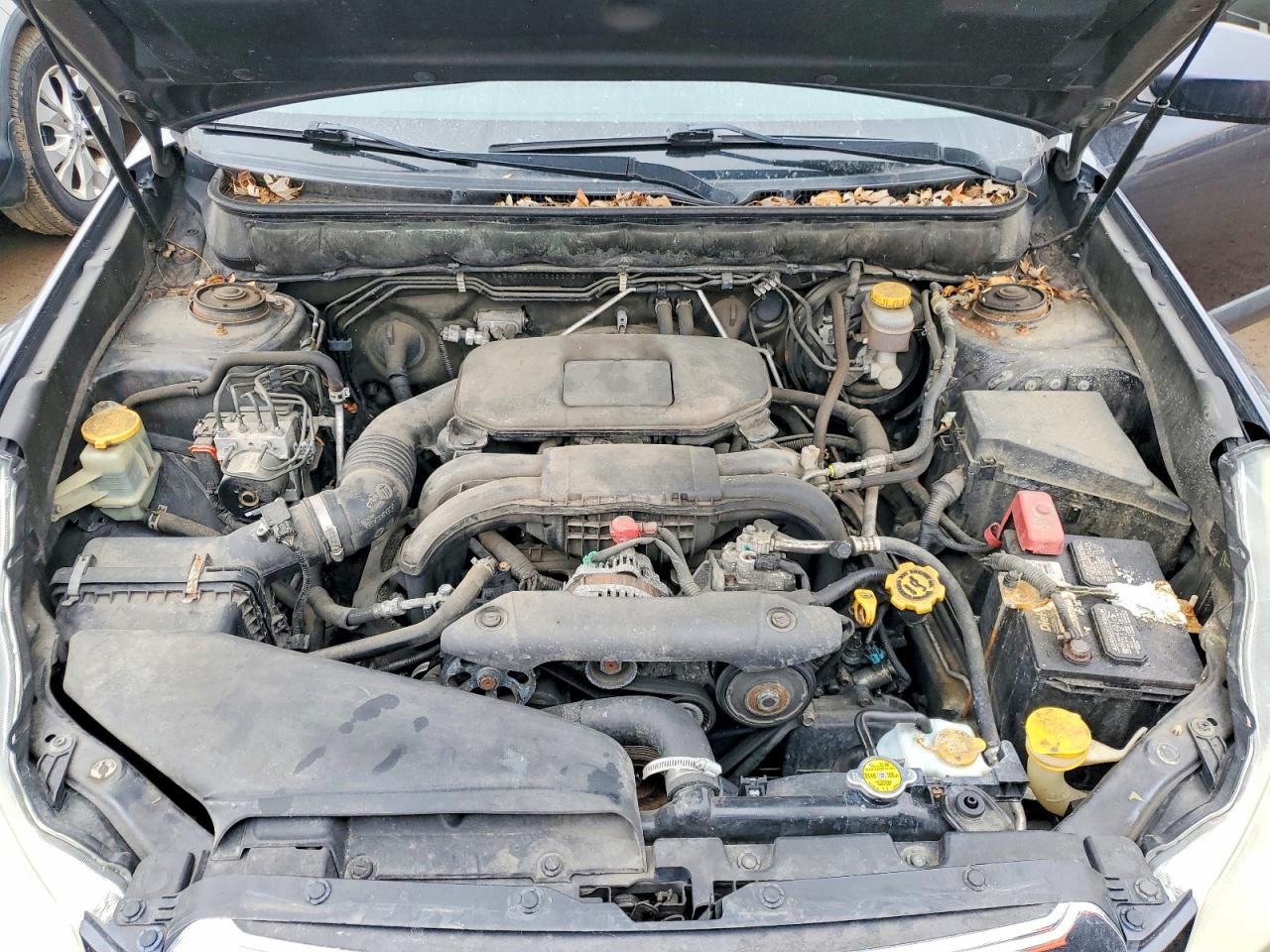 2011 Subaru Outback 2.5i Premium Gray vin: 4S4BRCCCXB3331574