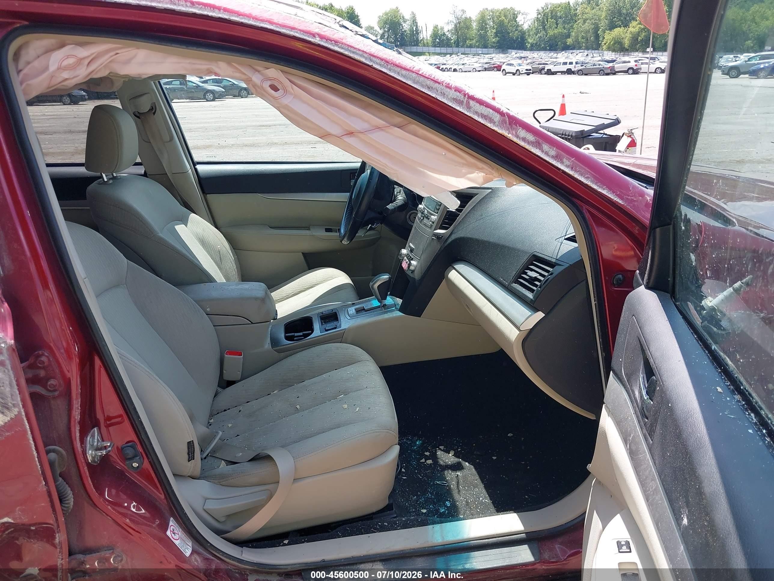 2011 Subaru Outback 2.5i Premium Burgundy vin: 4S4BRCCCXB3373078