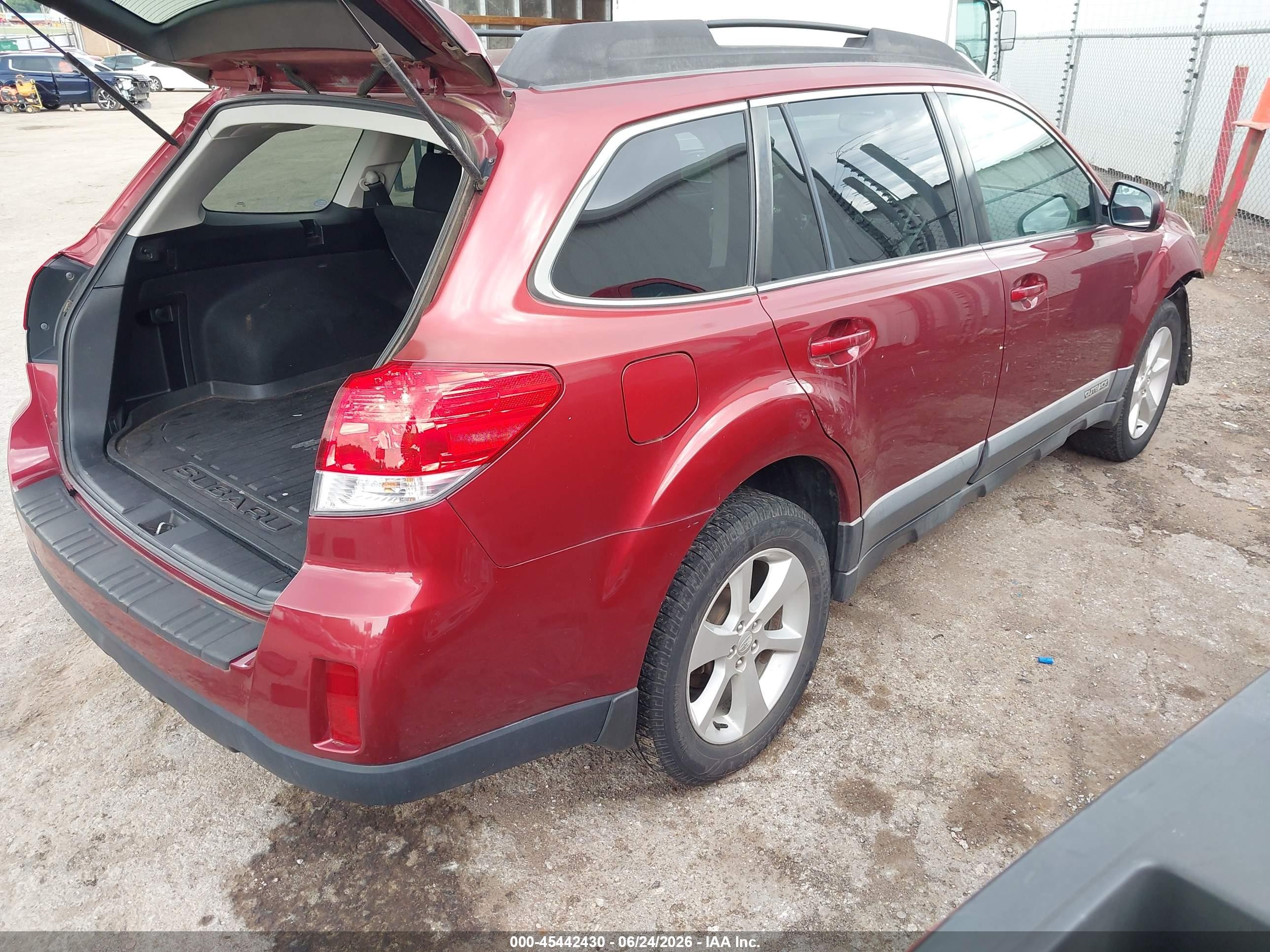 2013 Subaru Outback 2.5i Premium Red vin: 4S4BRCCCXD3230859