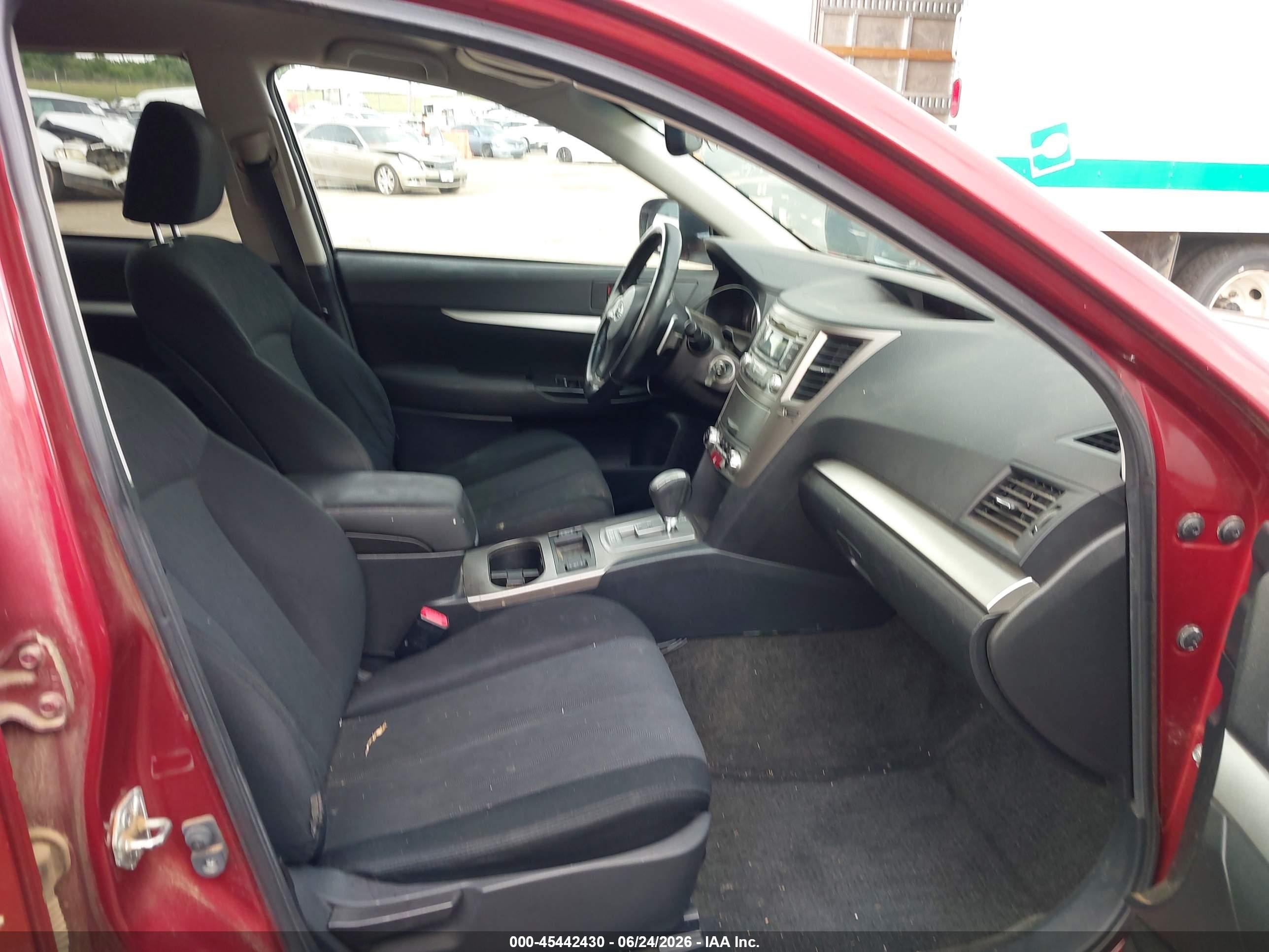 2013 Subaru Outback 2.5i Premium Red vin: 4S4BRCCCXD3230859
