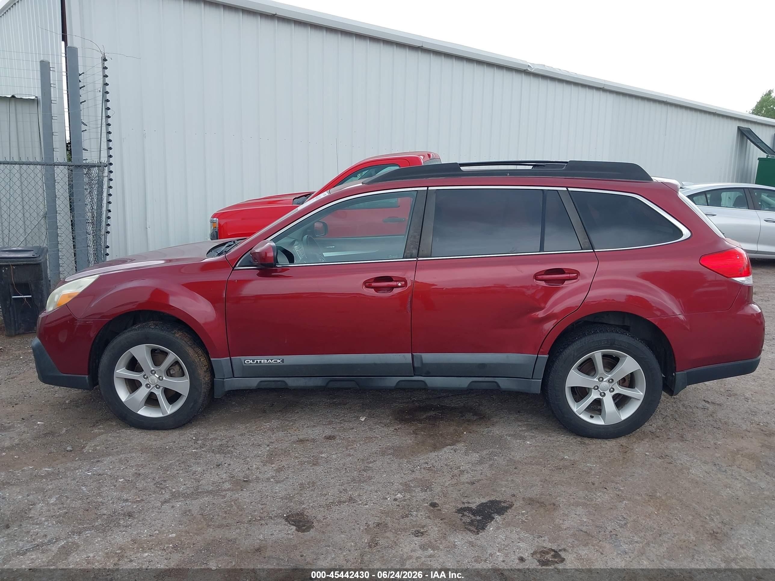2013 Subaru Outback 2.5i Premium Red vin: 4S4BRCCCXD3230859