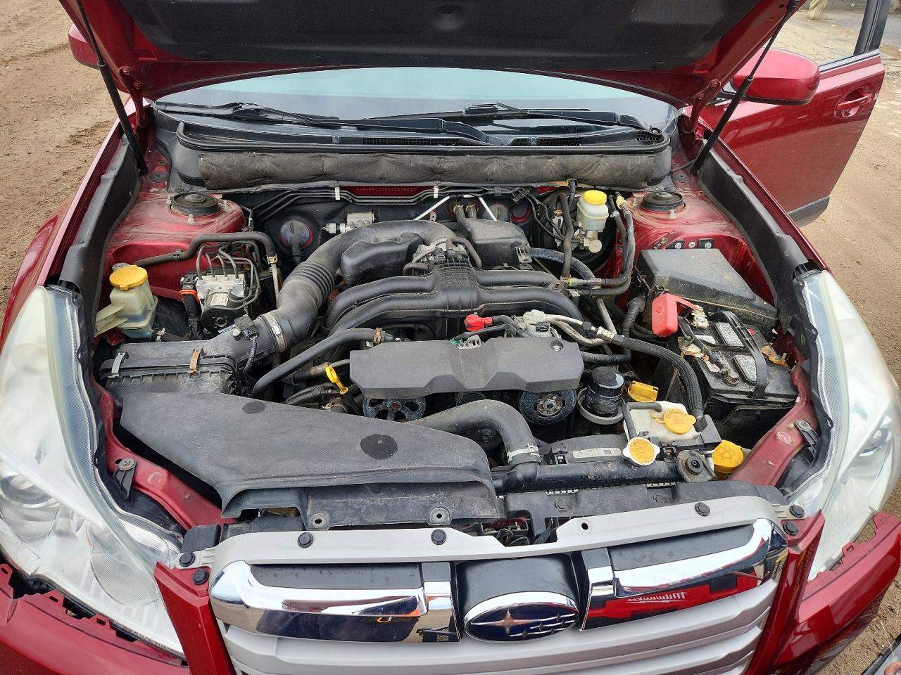 2013 Subaru Outback 2.5i Premium Red vin: 4S4BRCCCXD3260850