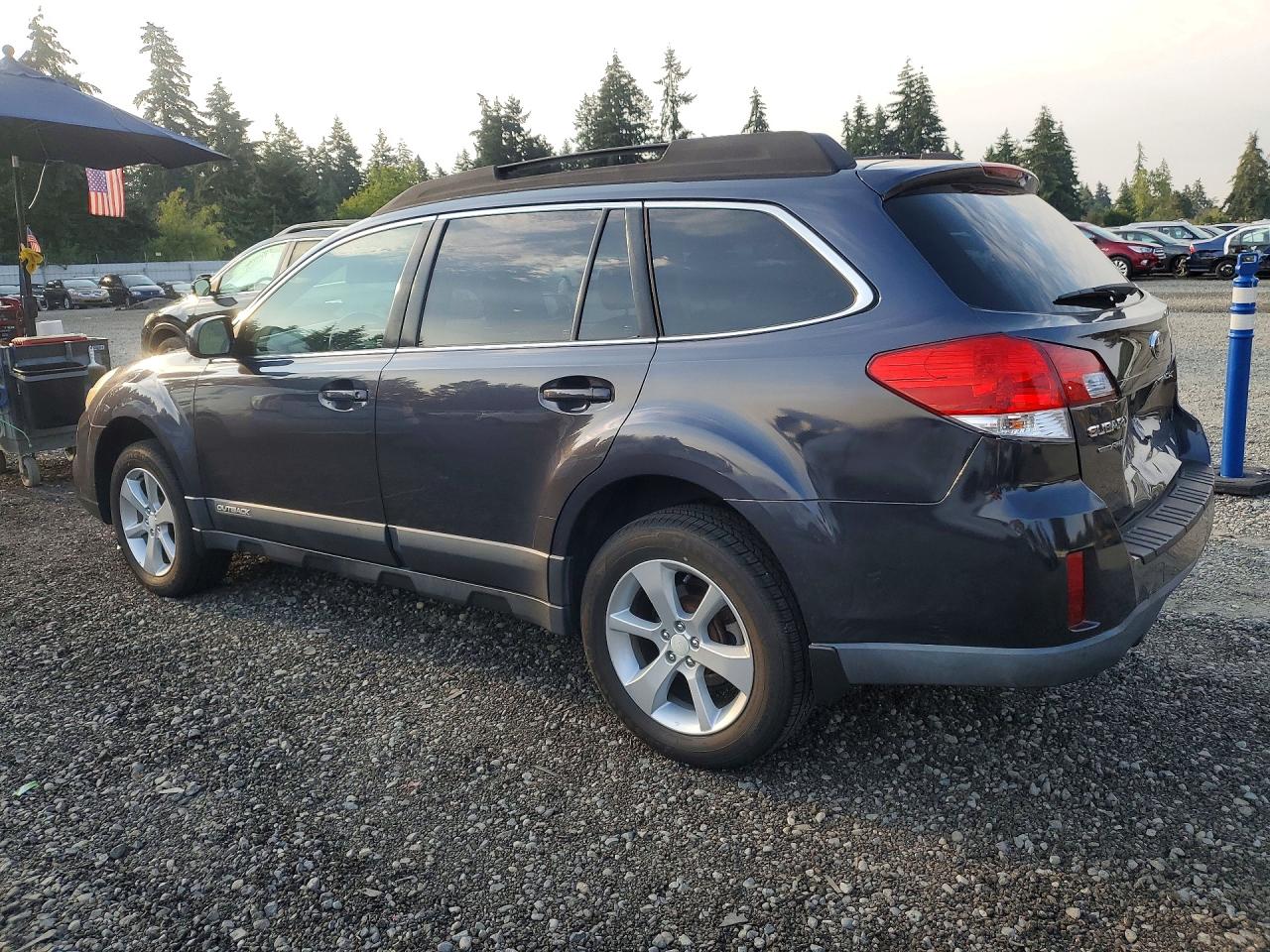 2013 Subaru Outback 2.5i Premium Gray vin: 4S4BRCCCXD3302546