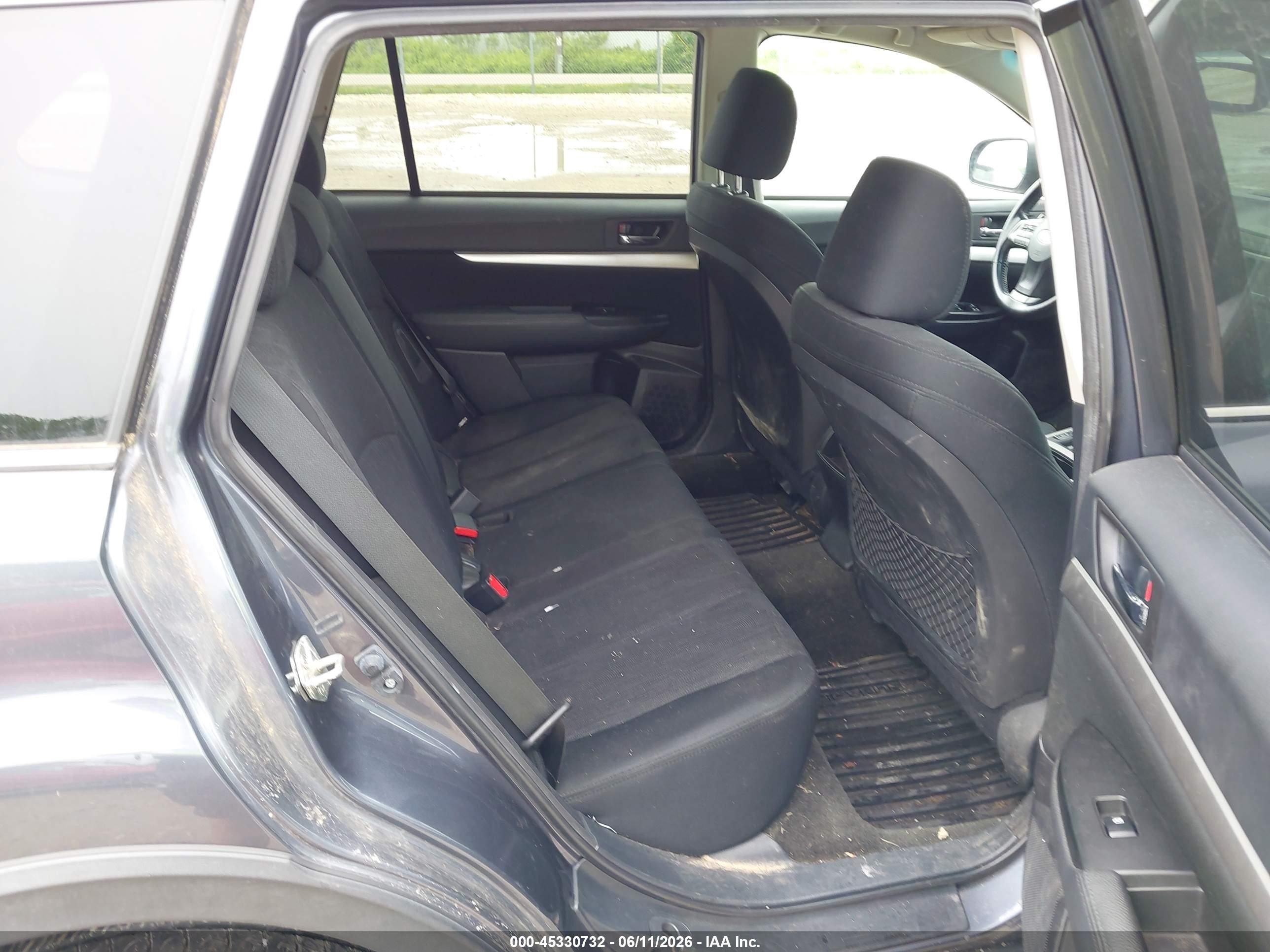 2014 Subaru Outback 2.5i Premium Gray vin: 4S4BRCDC3E3218682