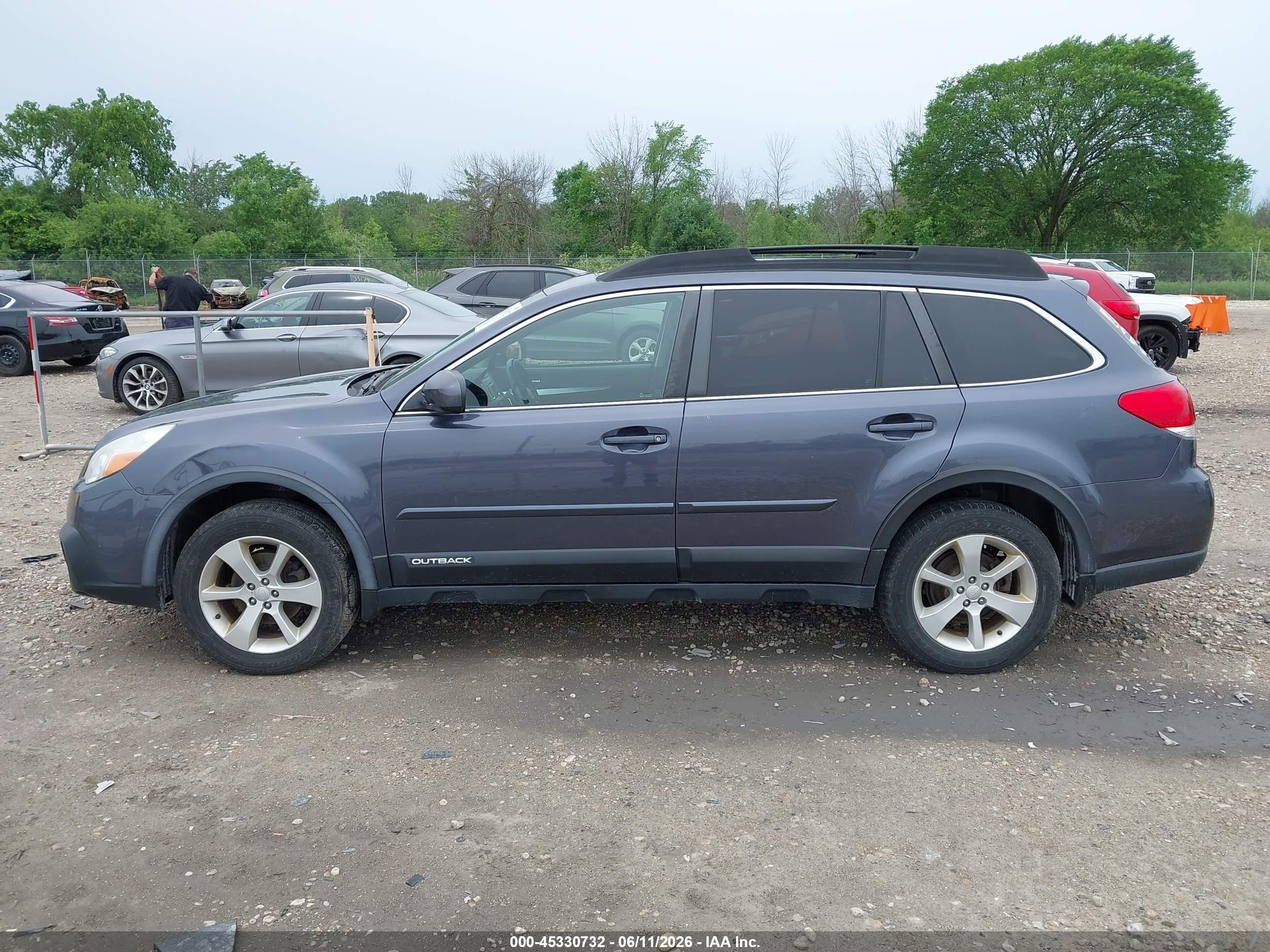 2014 Subaru Outback 2.5i Premium Gray vin: 4S4BRCDC3E3218682