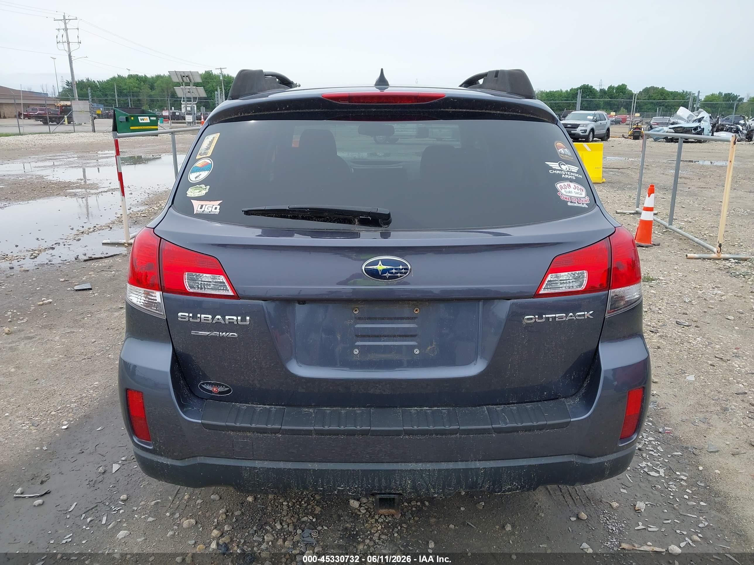 2014 Subaru Outback 2.5i Premium Gray vin: 4S4BRCDC3E3218682