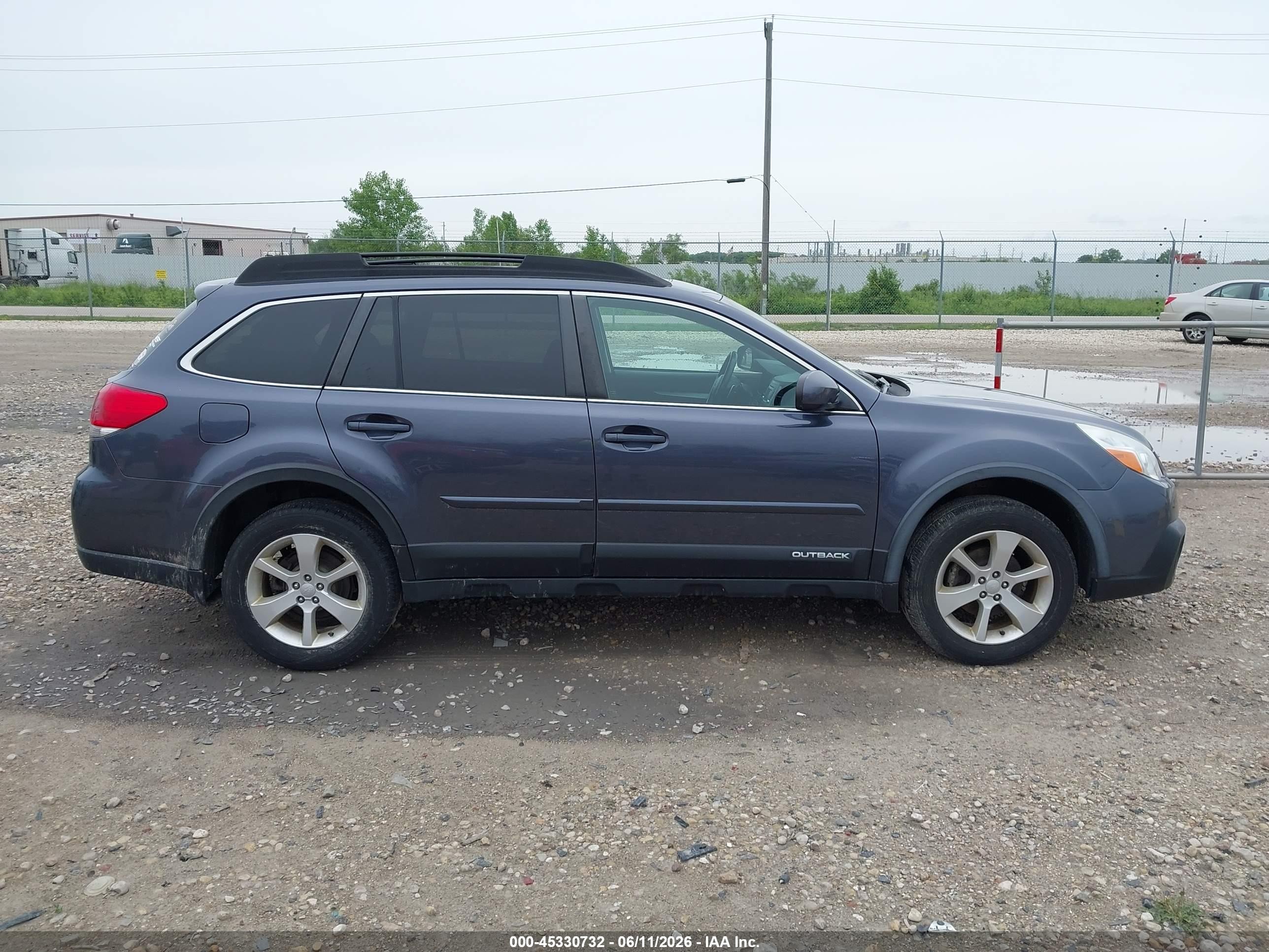 2014 Subaru Outback 2.5i Premium Gray vin: 4S4BRCDC3E3218682