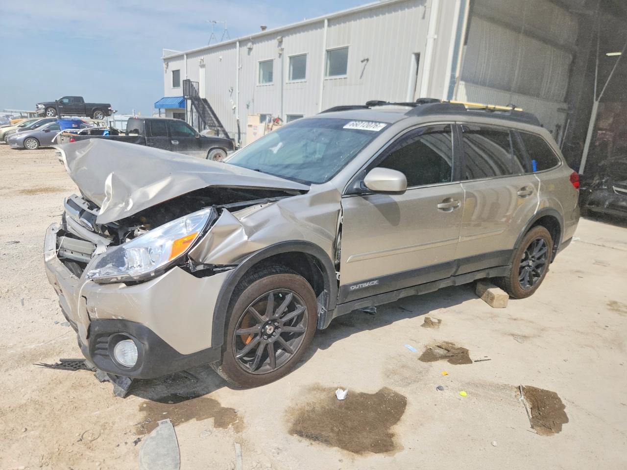 2014 Subaru Outback 2.5i Premium Silver vin: 4S4BRCDC4E3251805