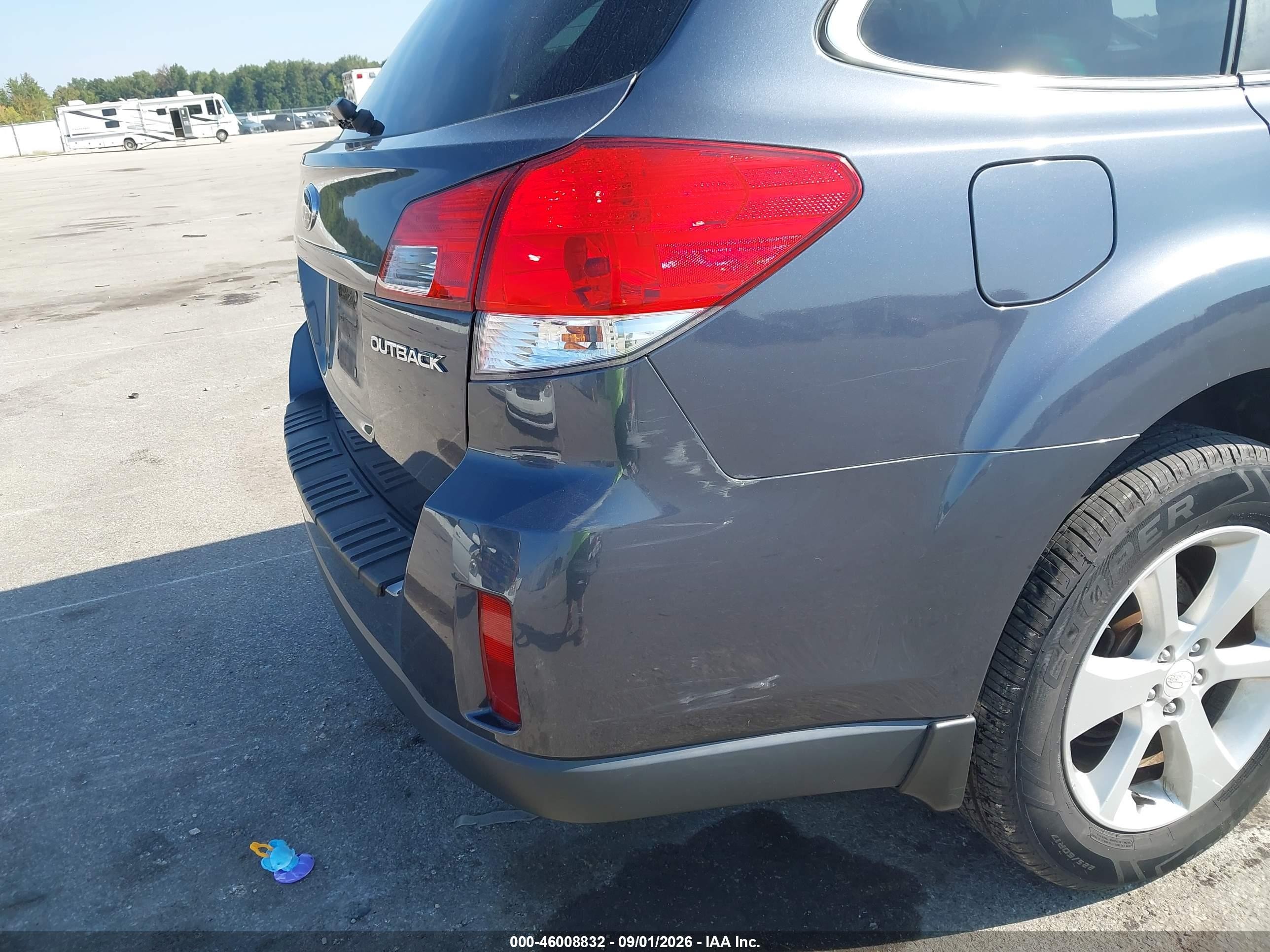 2014 Subaru Outback 2.5i Premium Gray vin: 4S4BRCDC4E3266174