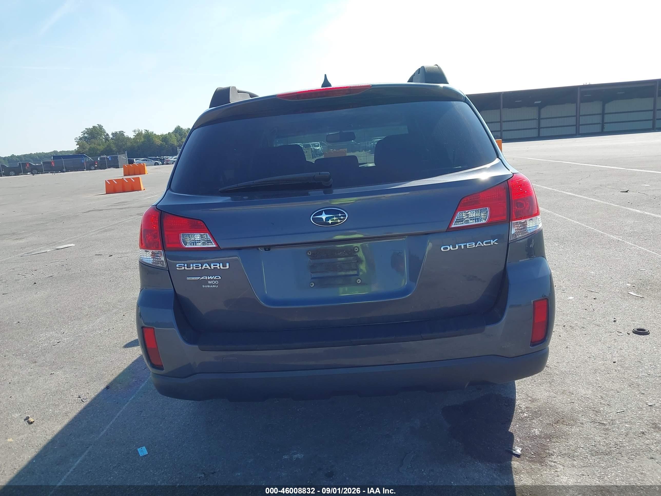 2014 Subaru Outback 2.5i Premium Gray vin: 4S4BRCDC4E3266174