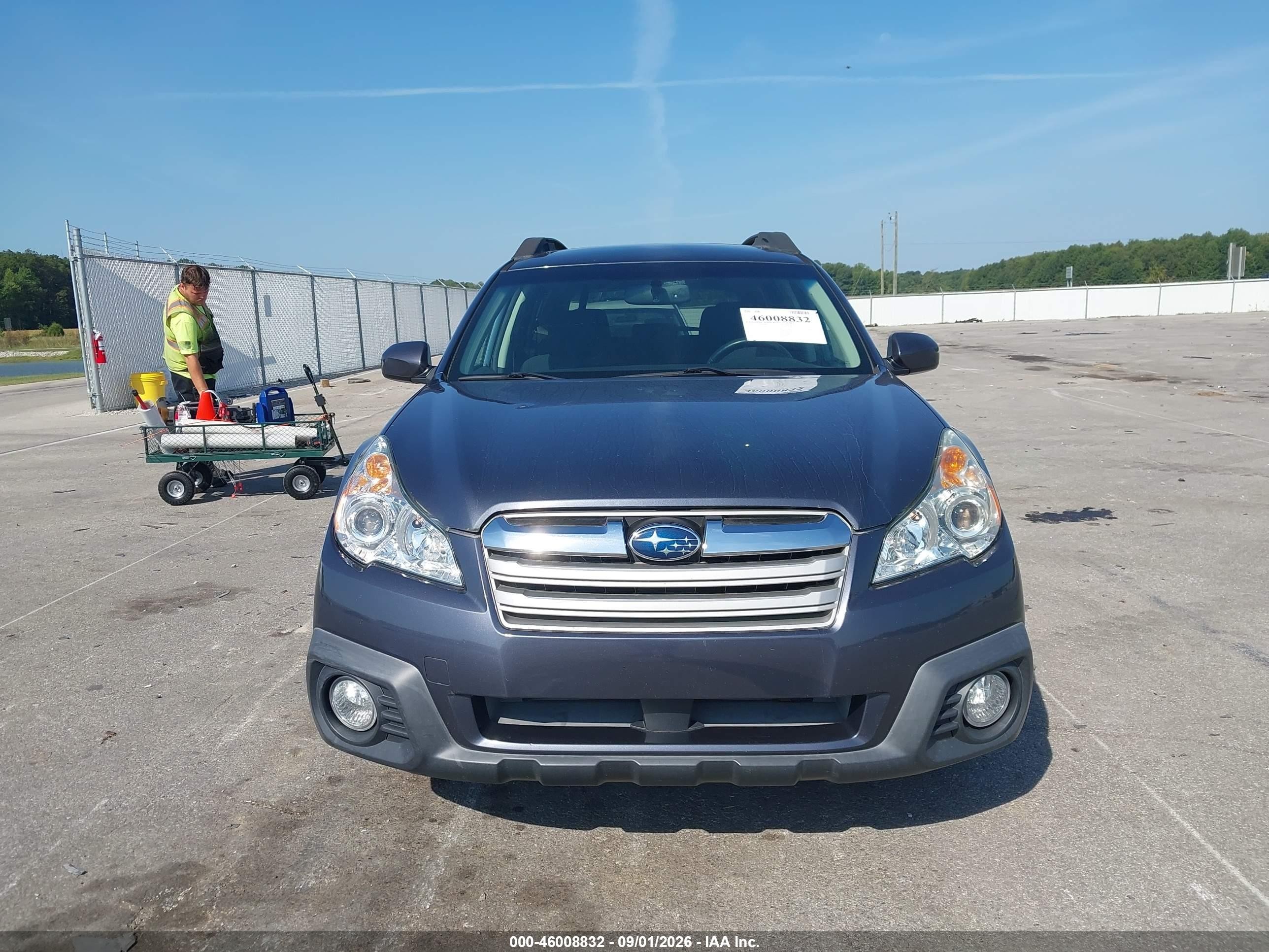 2014 Subaru Outback 2.5i Premium Gray vin: 4S4BRCDC4E3266174