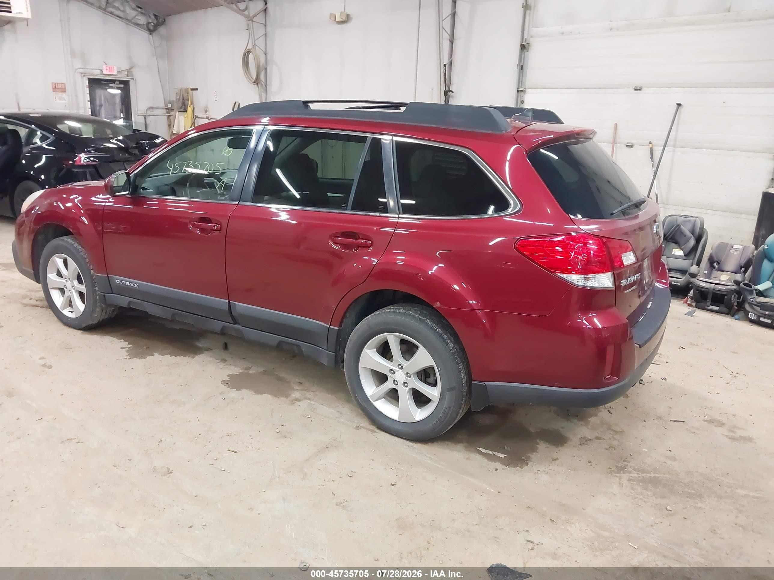 2014 Subaru Outback 2.5i Premium Burgundy vin: 4S4BRCDC7E3205661