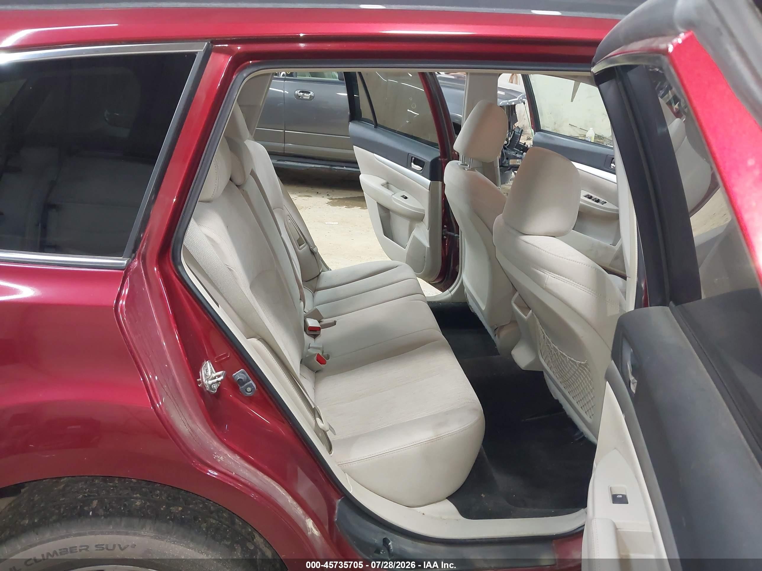 2014 Subaru Outback 2.5i Premium Burgundy vin: 4S4BRCDC7E3205661