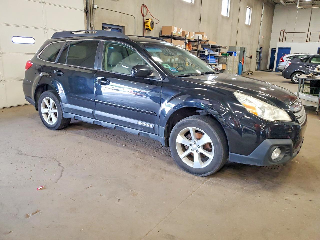 2014 Subaru Outback 2.5i Premium Black vin: 4S4BRCDC7E3207071