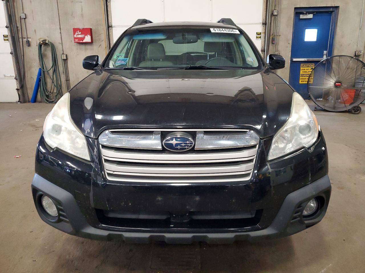 2014 Subaru Outback 2.5i Premium Black vin: 4S4BRCDC7E3207071