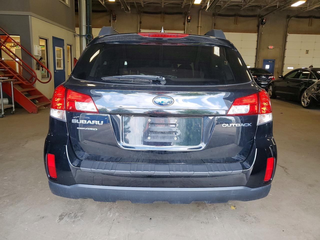 2014 Subaru Outback 2.5i Premium Black vin: 4S4BRCDC7E3207071