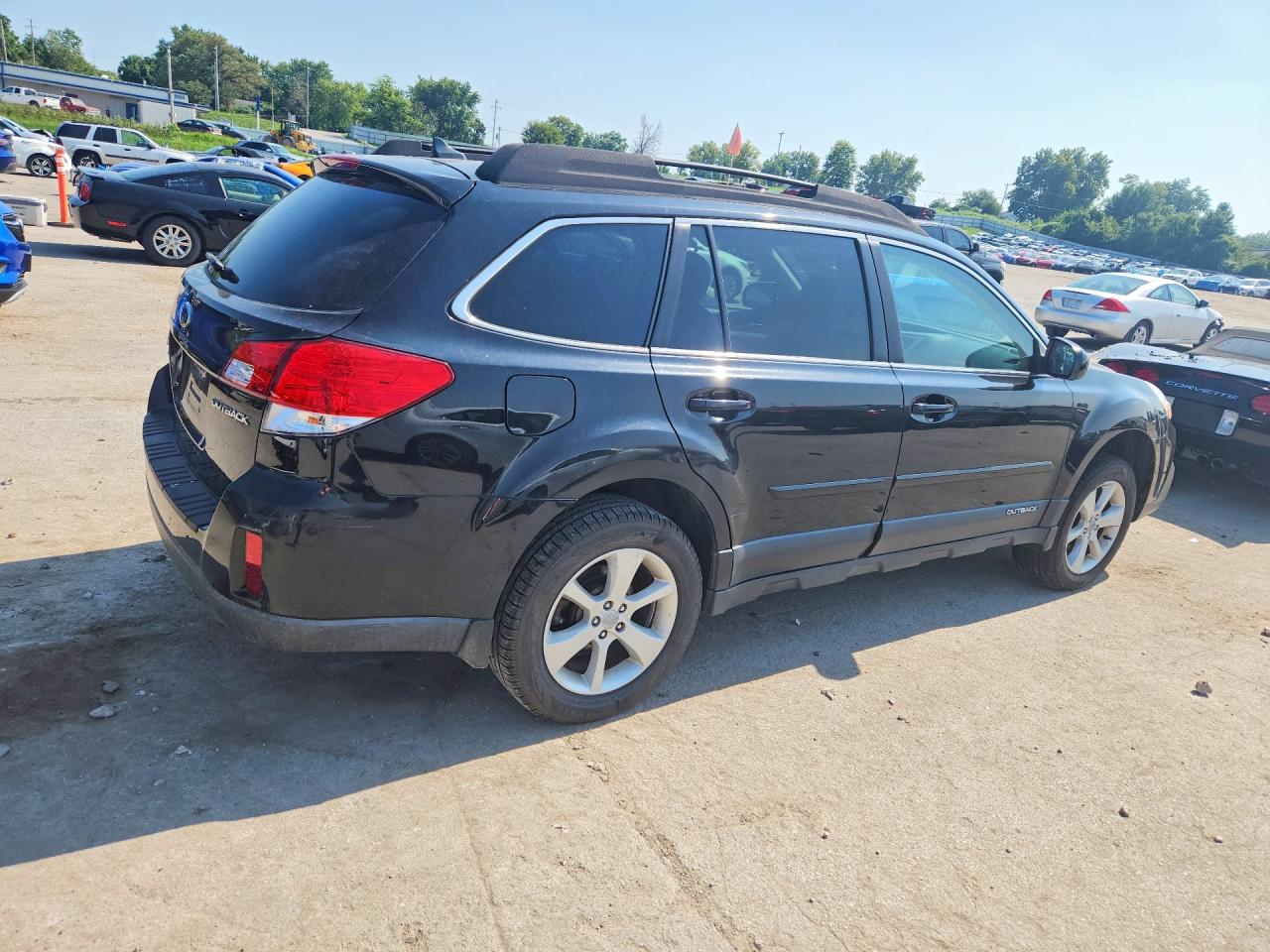 2014 Subaru Outback 2.5i Premium Black vin: 4S4BRCDC9E3302411