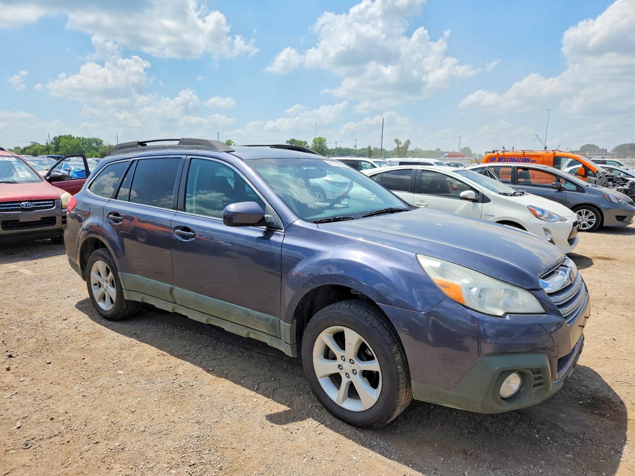 2014 Subaru Outback 2.5i Premium Gray vin: 4S4BRCDC9E3304935