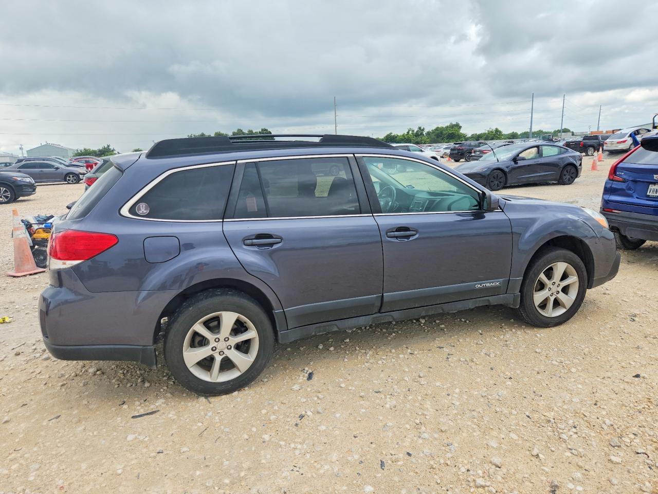 2014 Subaru Outback 2.5i Premium Gray vin: 4S4BRCDCXE3256894