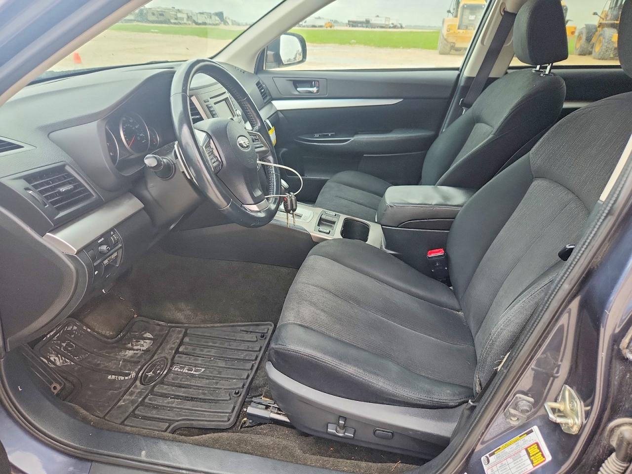 2014 Subaru Outback 2.5i Premium Gray vin: 4S4BRCDCXE3256894