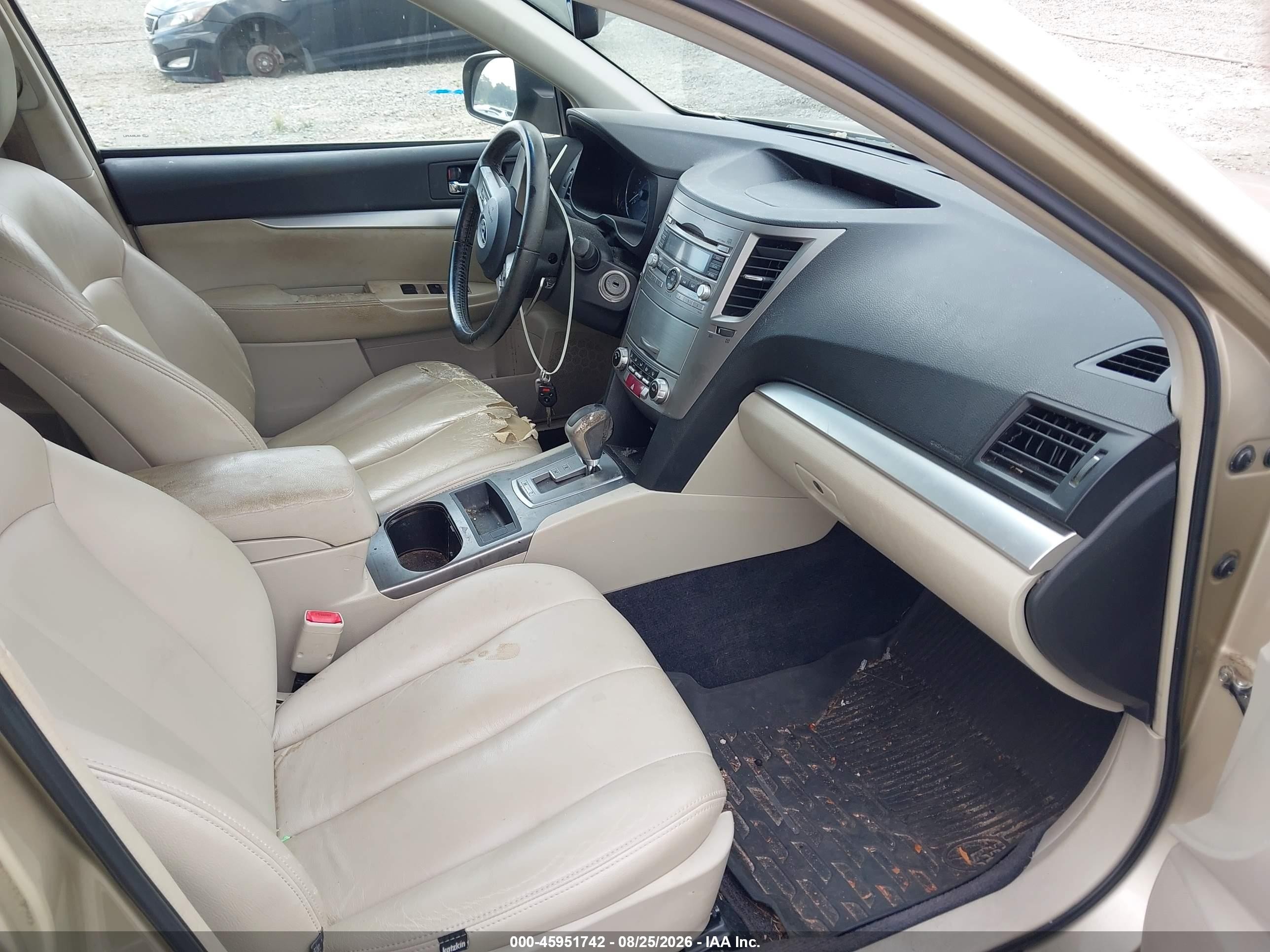 2010 Subaru Outback 2.5i Premium Gold vin: 4S4BRCEC0A3318070
