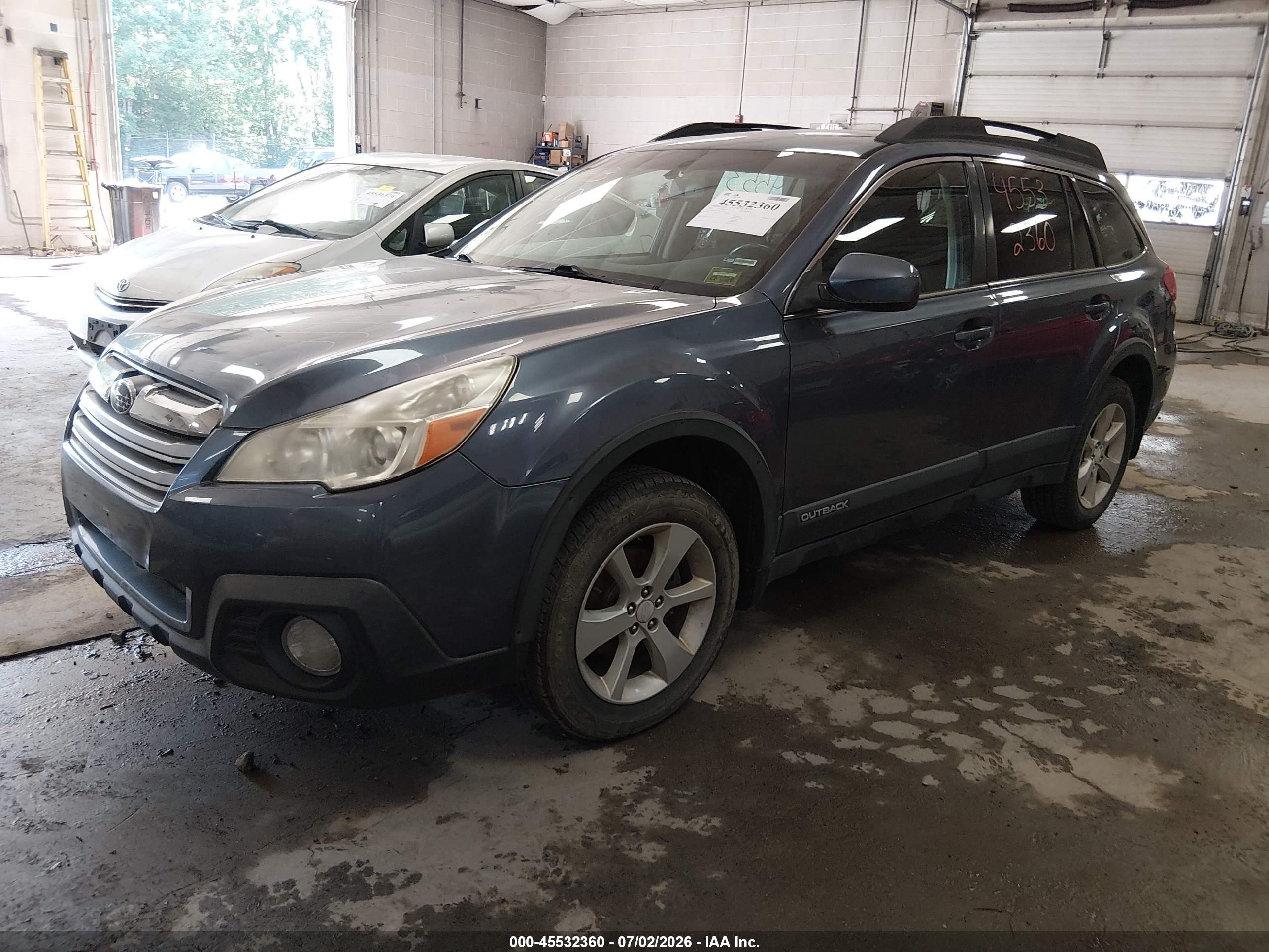 2014 Subaru Outback 2.5i Premium Blue vin: 4S4BRCEC0E3294875