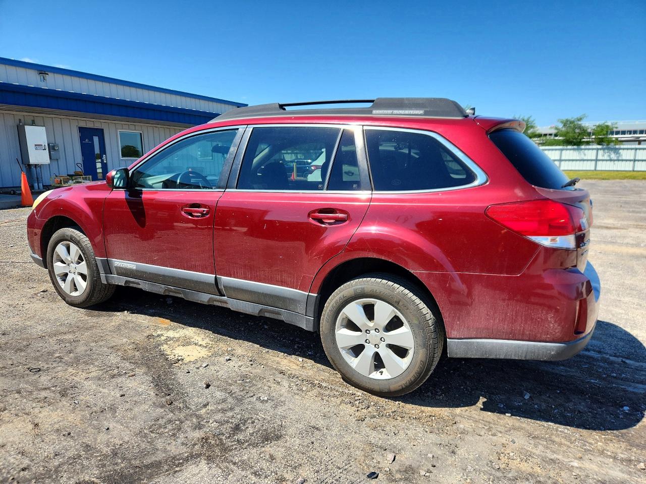 2012 Subaru Outback 2.5i Premium Maroon vin: 4S4BRCFC2C1220445