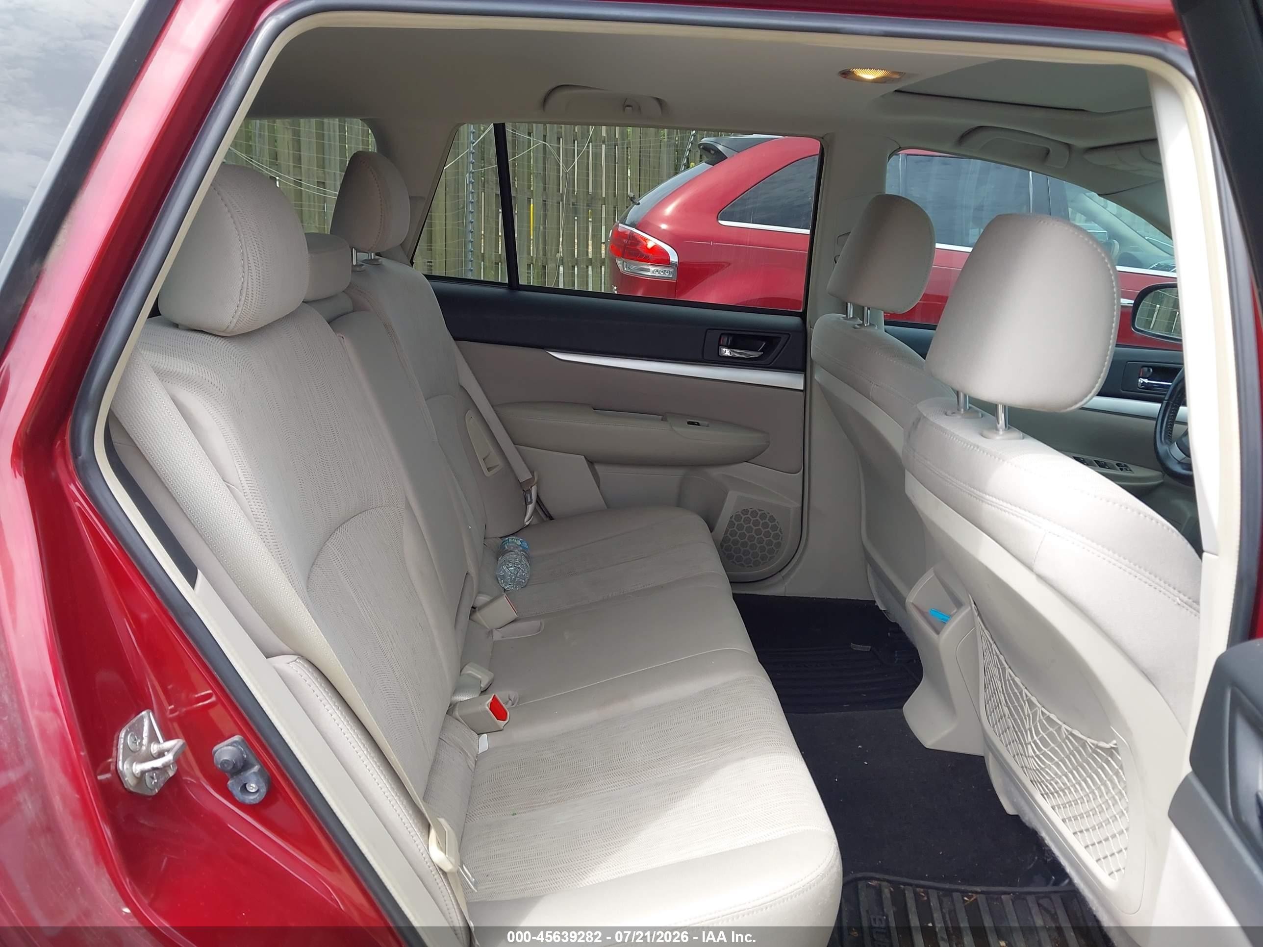 2014 Subaru Outback 2.5i Premium Burgundy vin: 4S4BRCFC3E3276532