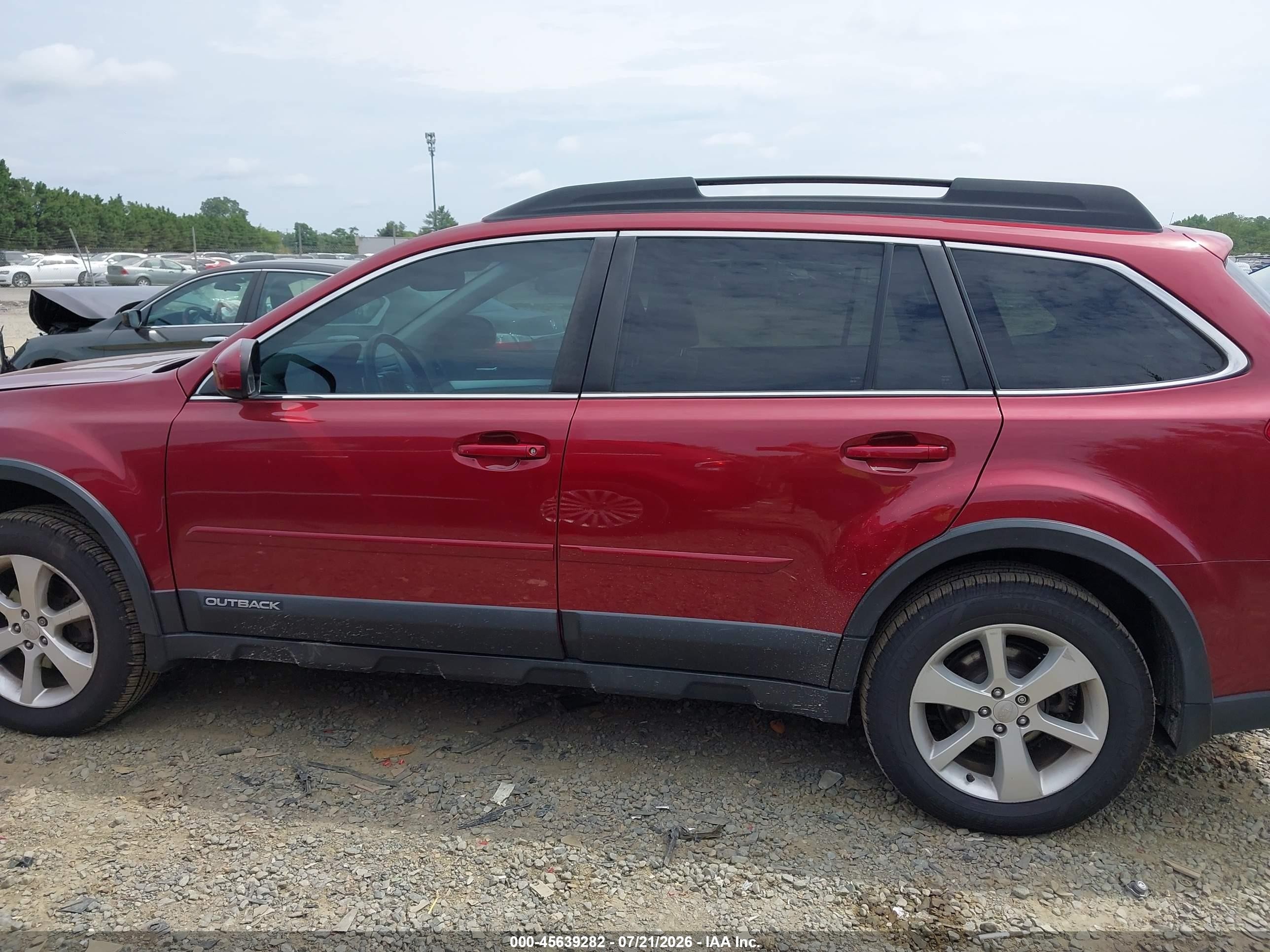 2014 Subaru Outback 2.5i Premium Burgundy vin: 4S4BRCFC3E3276532