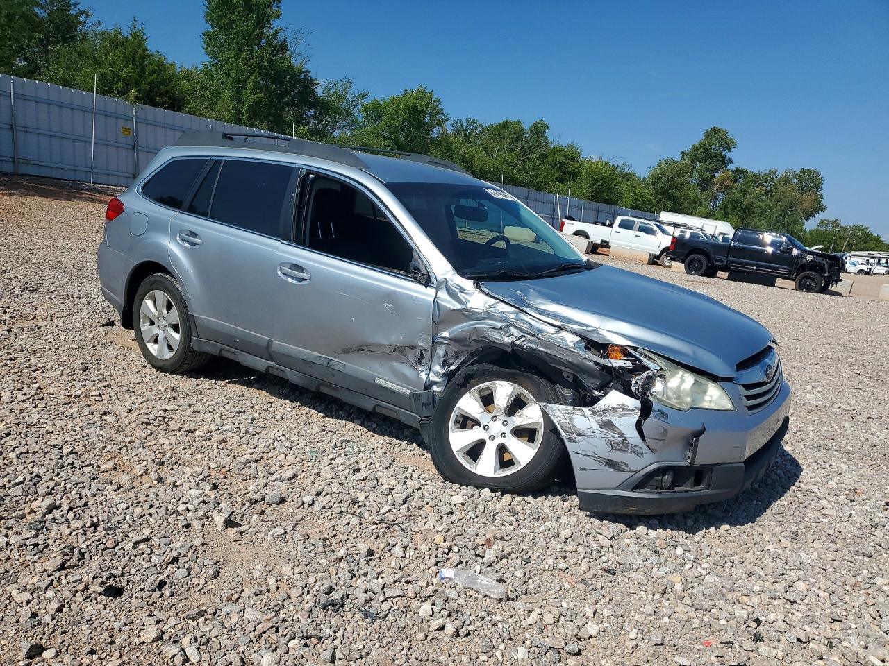 2012 Subaru Outback 2.5i Premium Silver vin: 4S4BRCFC6C3204253