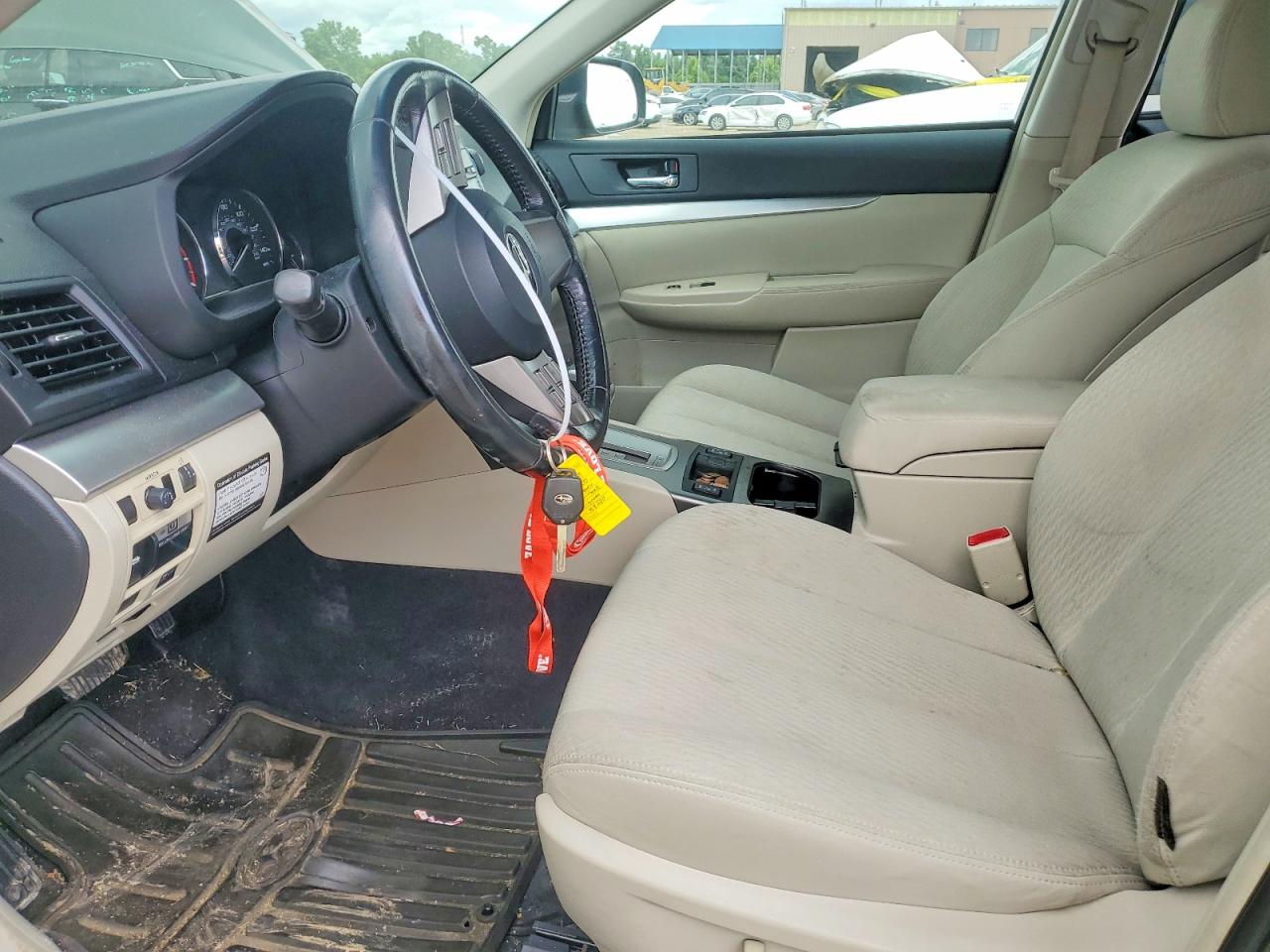 2010 Subaru Outback 2.5i Premium Green vin: 4S4BRCFC9A3318230