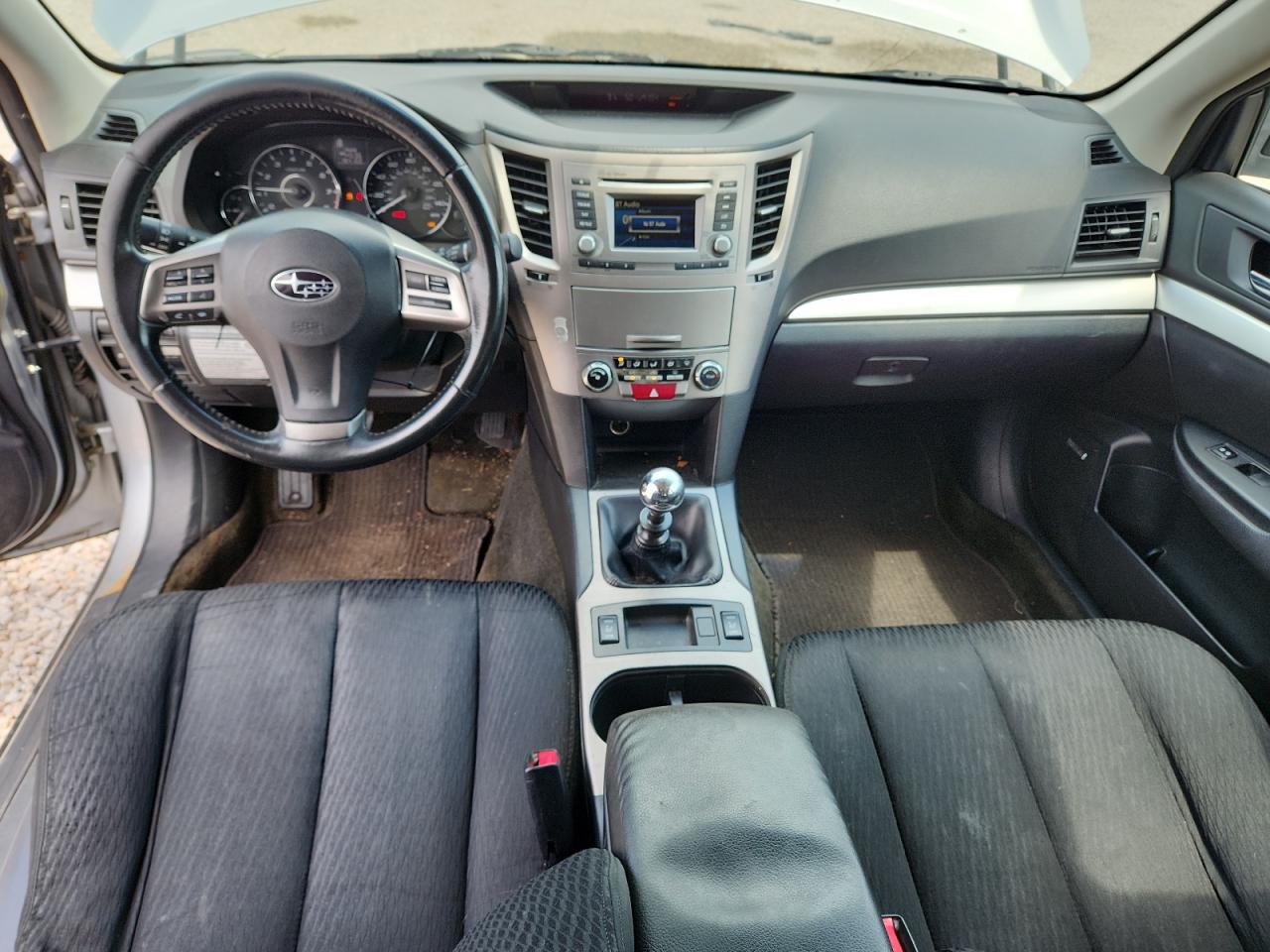 2012 Subaru Outback 2.5i Premium Silver vin: 4S4BRCFCXC1245478