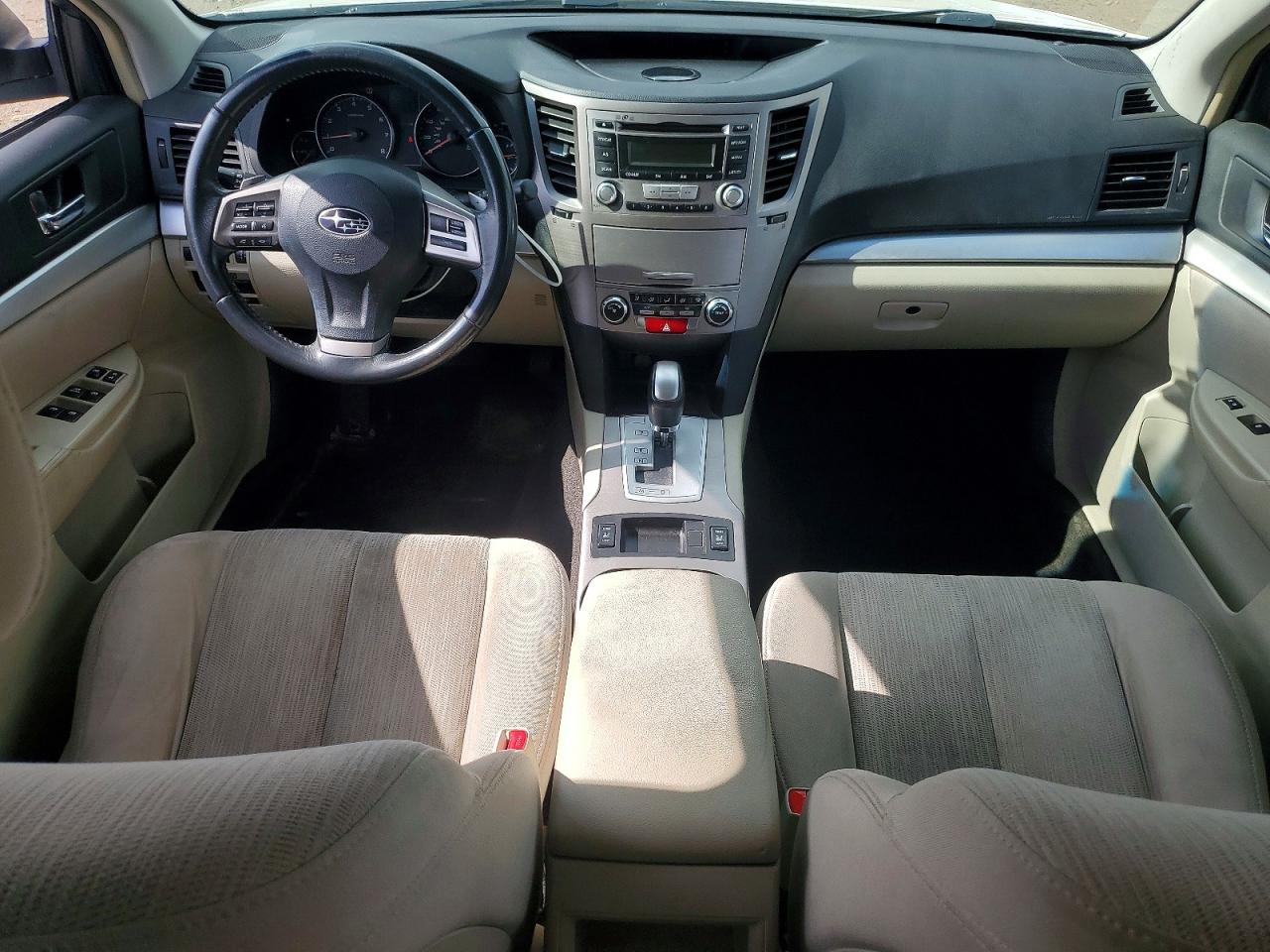 2013 Subaru Outback 2.5i Premium White vin: 4S4BRCGC0D3222909