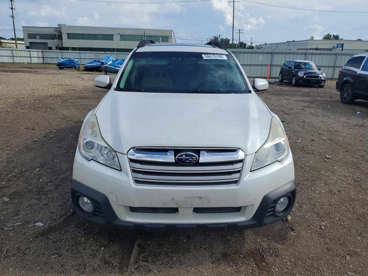 2013 Subaru Outback 2.5i Premium White vin: 4S4BRCGC0D3222909