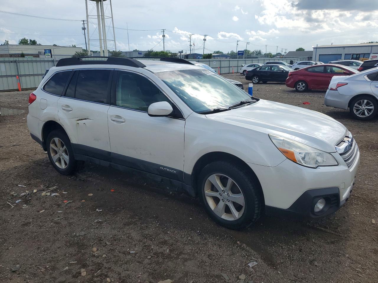 2013 Subaru Outback 2.5i Premium White vin: 4S4BRCGC0D3222909