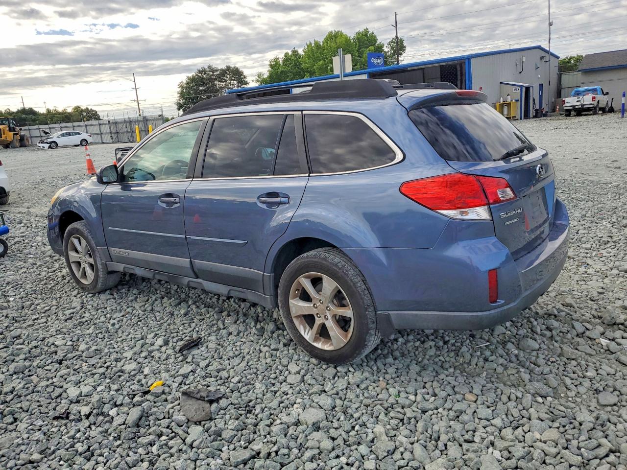 2013 Subaru Outback 2.5i Premium Blue vin: 4S4BRCGC0D3252931