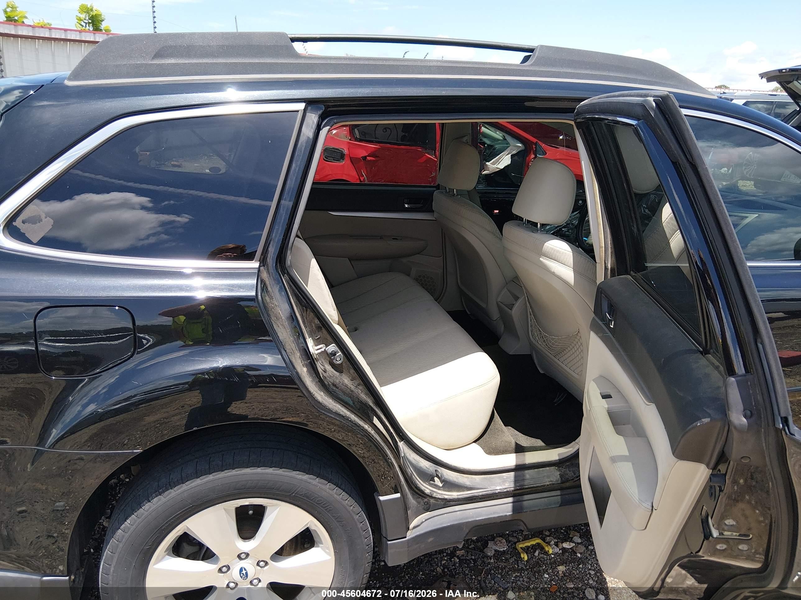 2012 Subaru Outback 2.5i Premium Black vin: 4S4BRCGC1C3233531